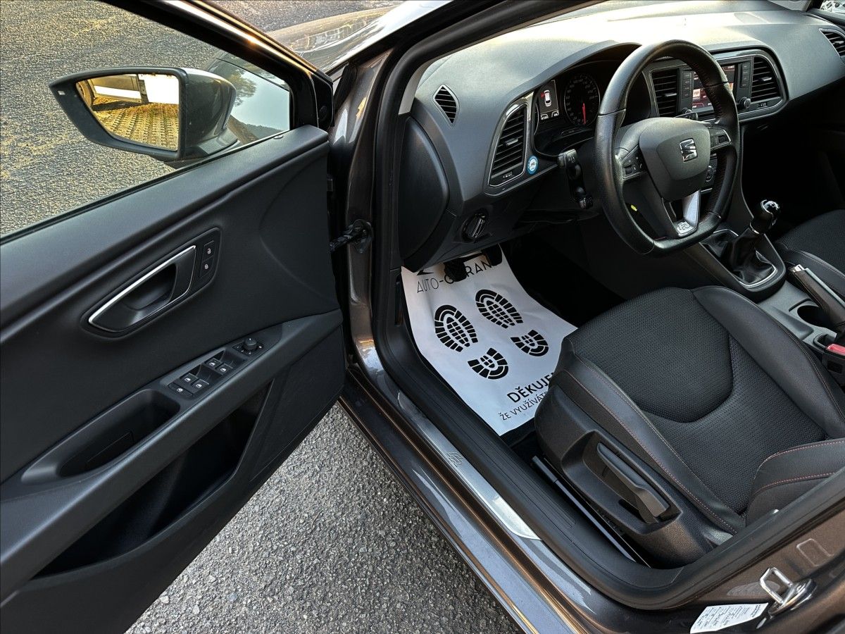 Seat Leon, 2,0 TDI 110kW FR 1. MAJITEL - fotka 6