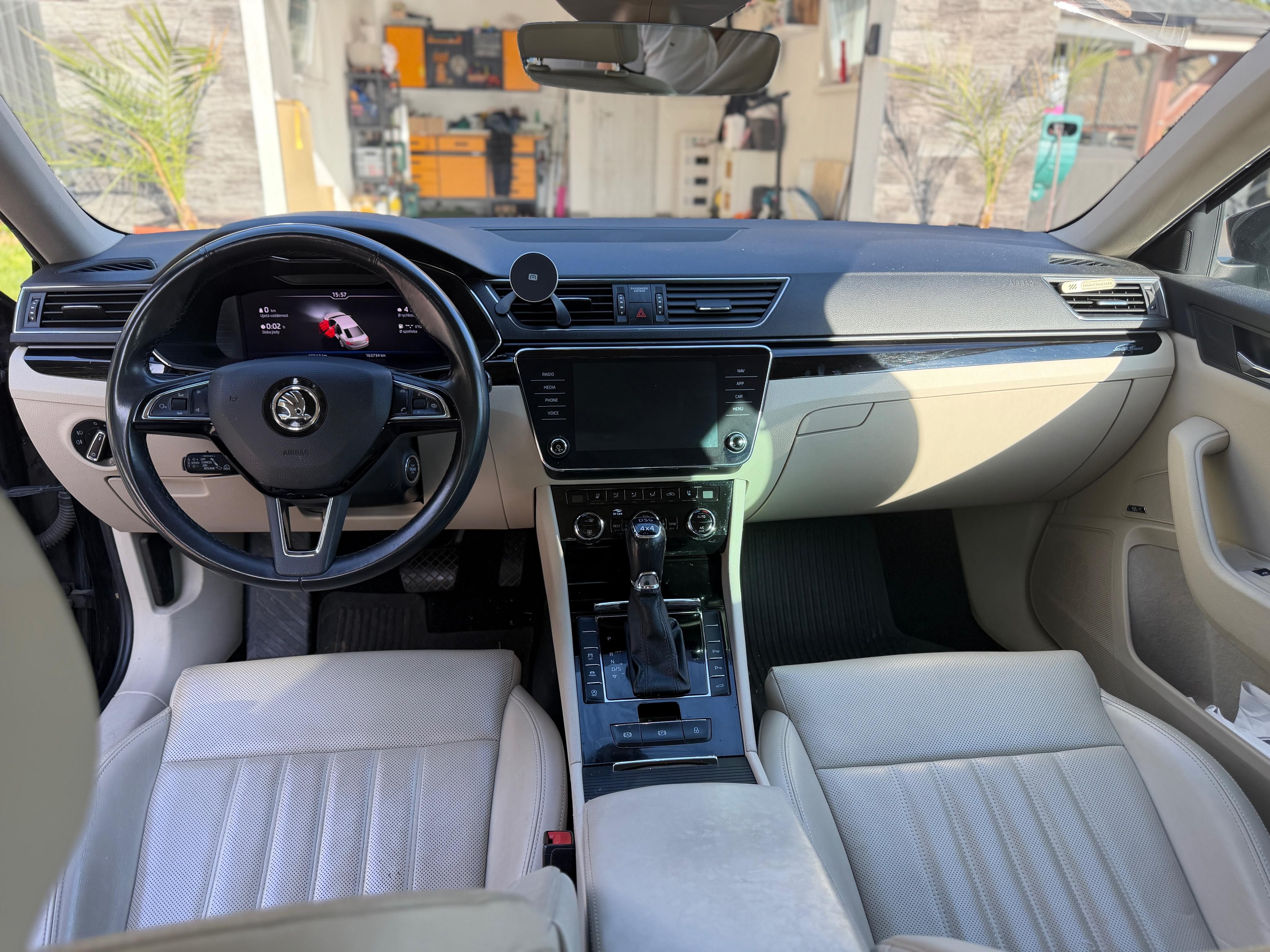 Škoda Superb, 206 kw, full bývá, top, 4x4 - fotka 6