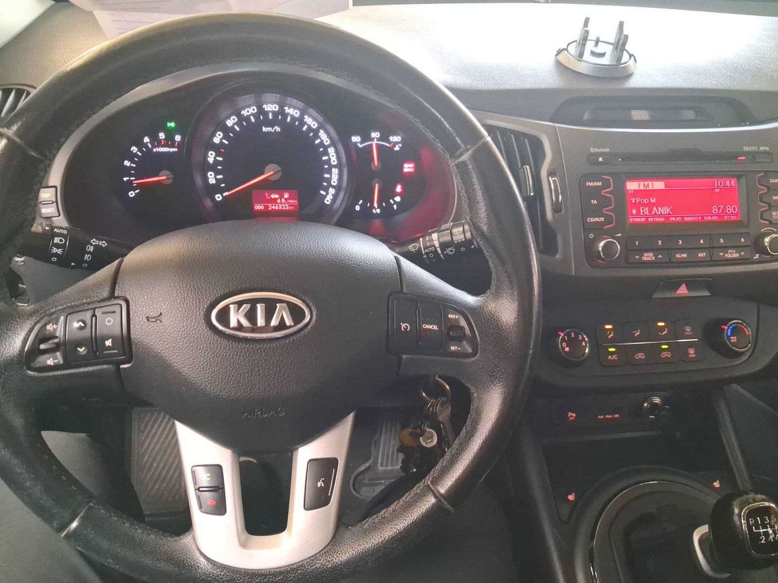 Kia Sportage, 2.0 CRDi, 4X4, Vyhř. sedaček - fotka 3
