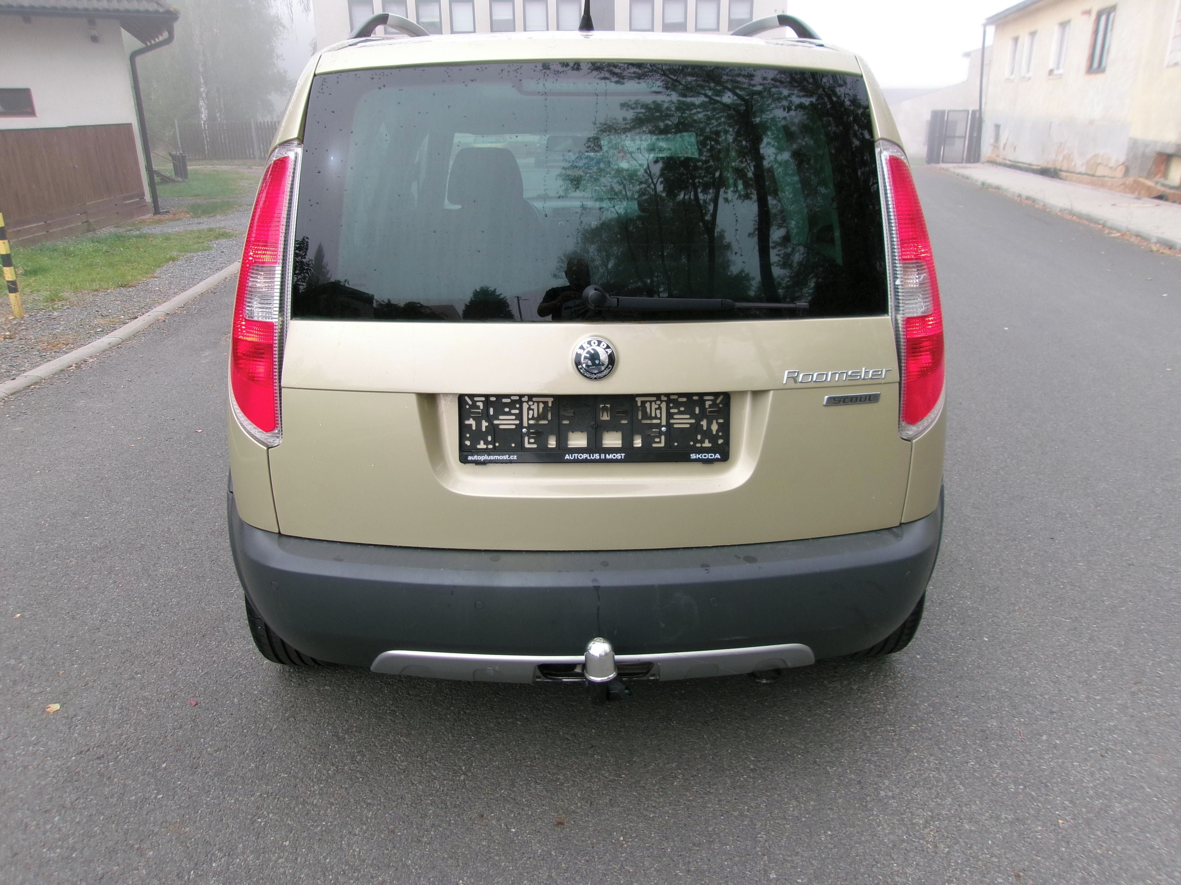 Škoda Roomster, 1,2TSI 77KW SCAUT - fotka 4
