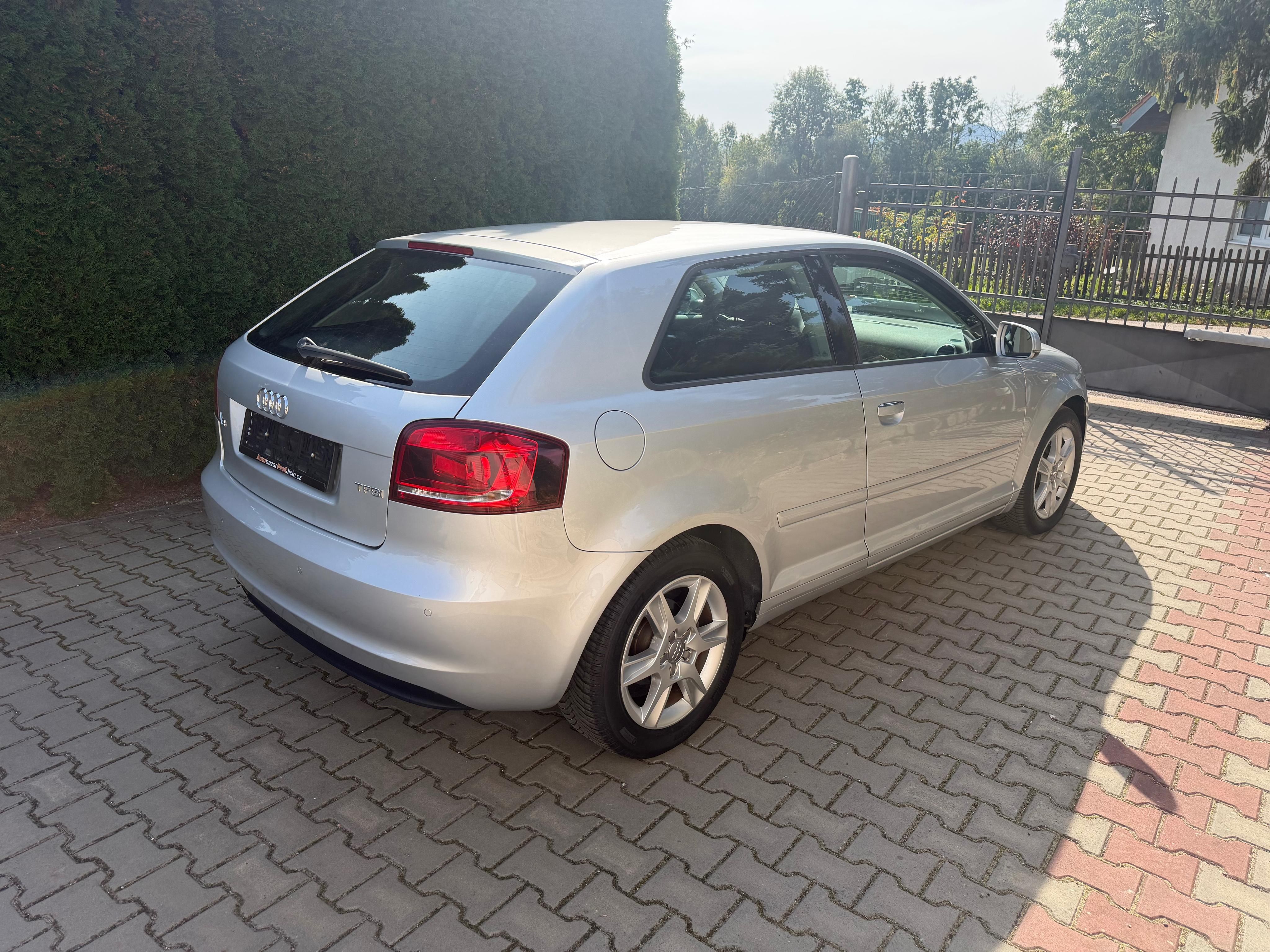 Audi A3, 1,2 TFSi/ 77kw automat Top sta - fotka 4