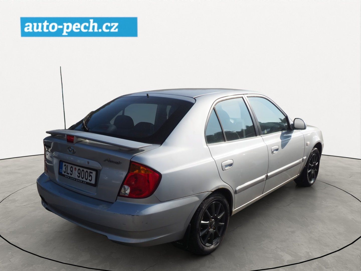 Hyundai Accent, 1.4i, 63kW, AC - fotka 4