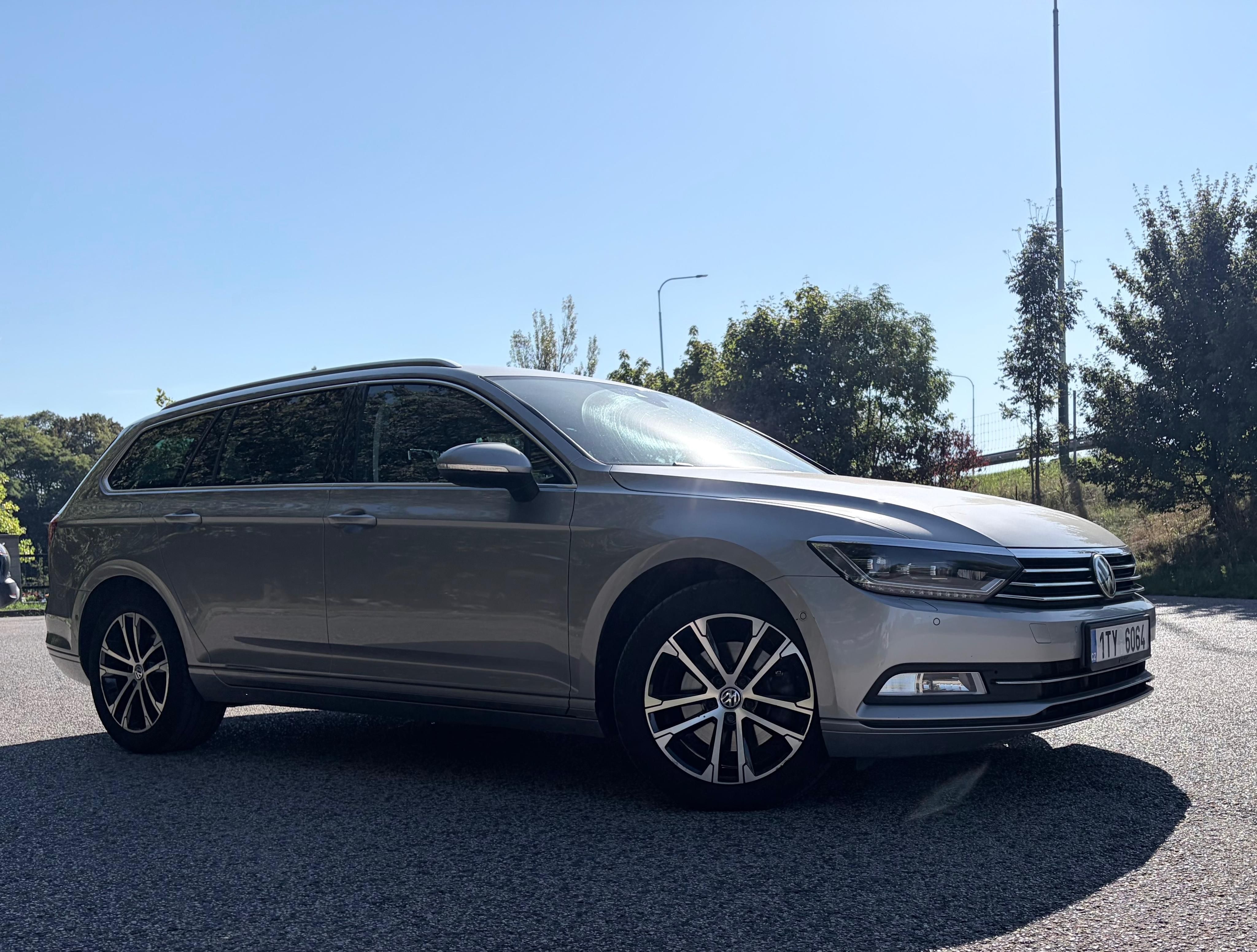 Volkswagen Passat, Comfort line,2.0 TDI,110kW,DSG - fotka 2