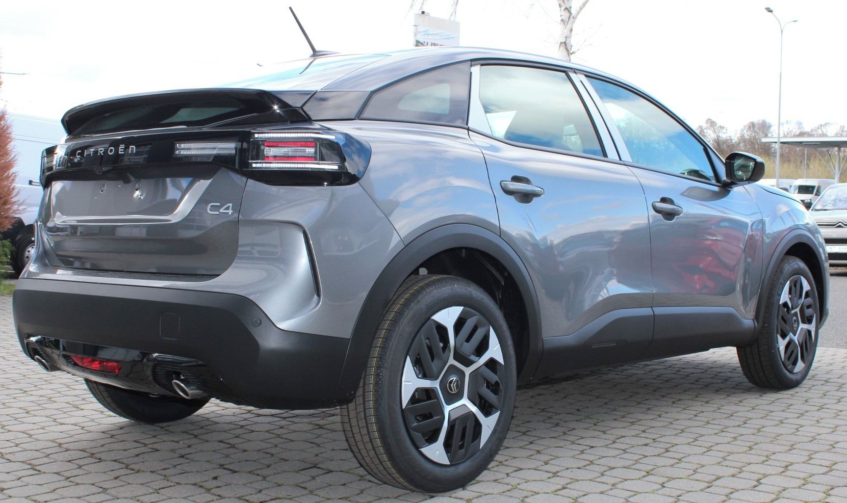 Citroën C4, PLUS Hybrid 145k Automatic - fotka 6