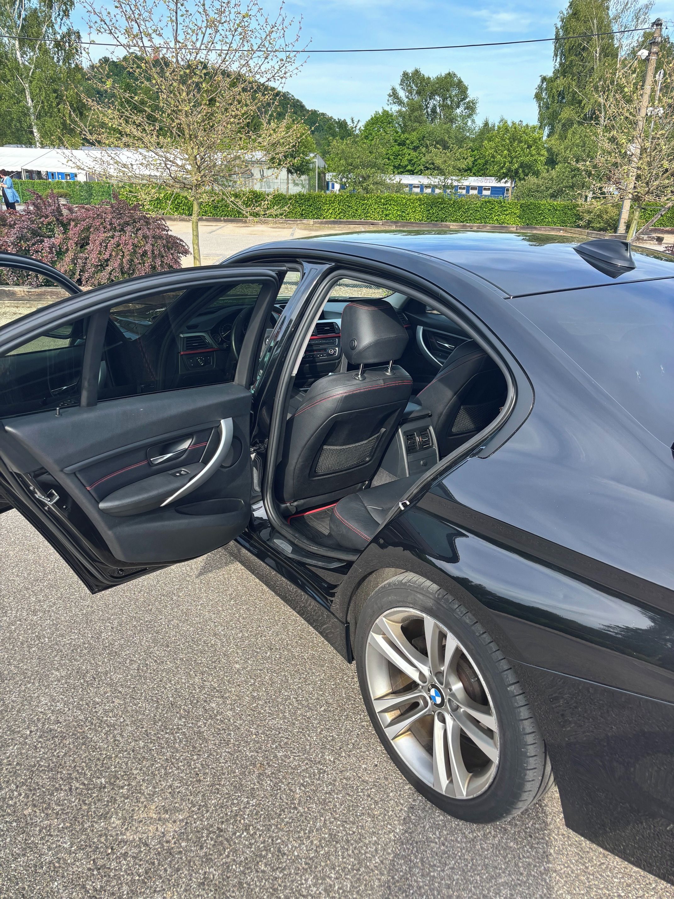 BMW Řada 3, BMW 328i sport xDrive - fotka 5