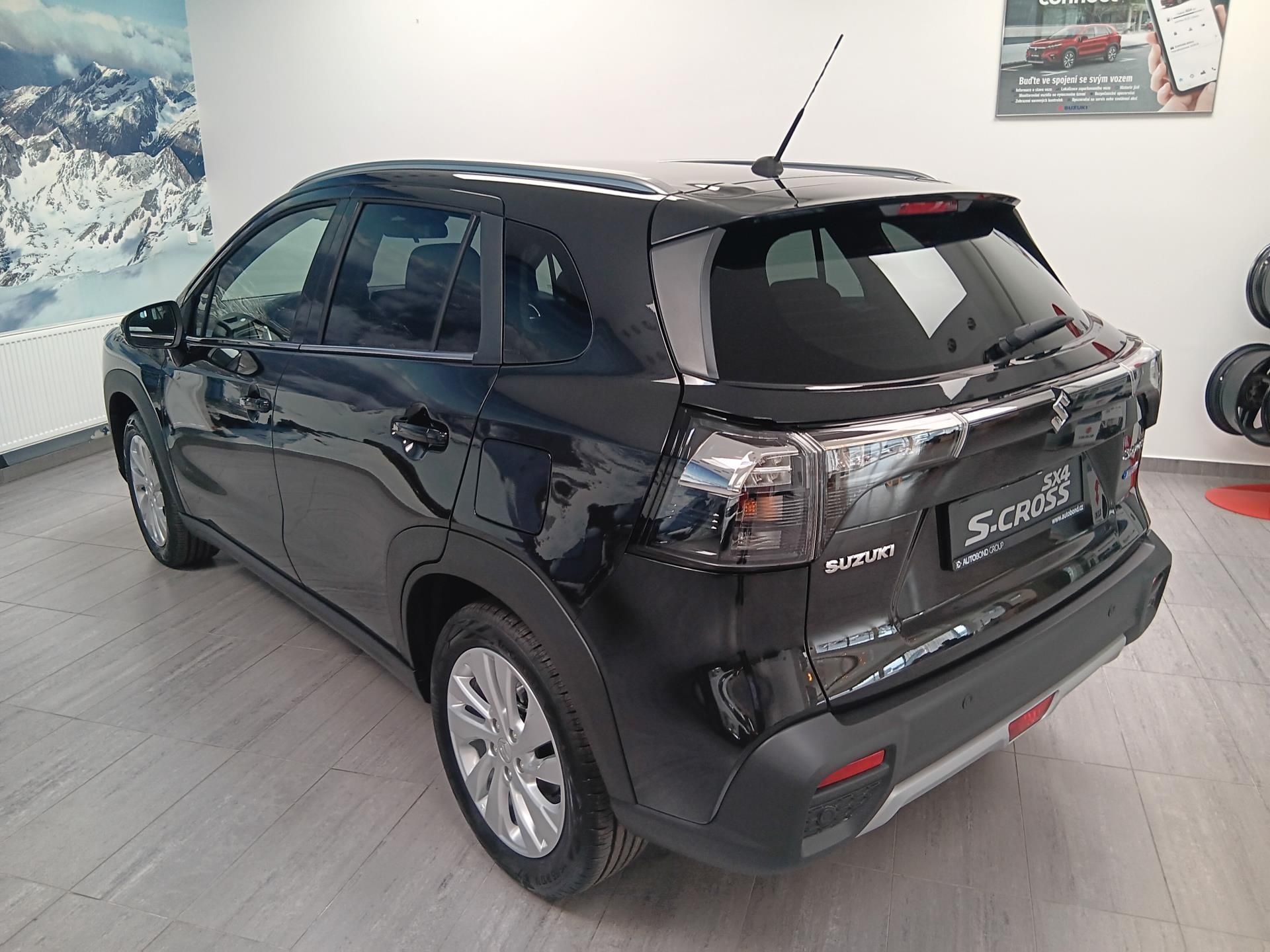 Suzuki S-Cross, PREMIUM 1,4 HYBRID M/T 4x4 MY2 - fotka 6