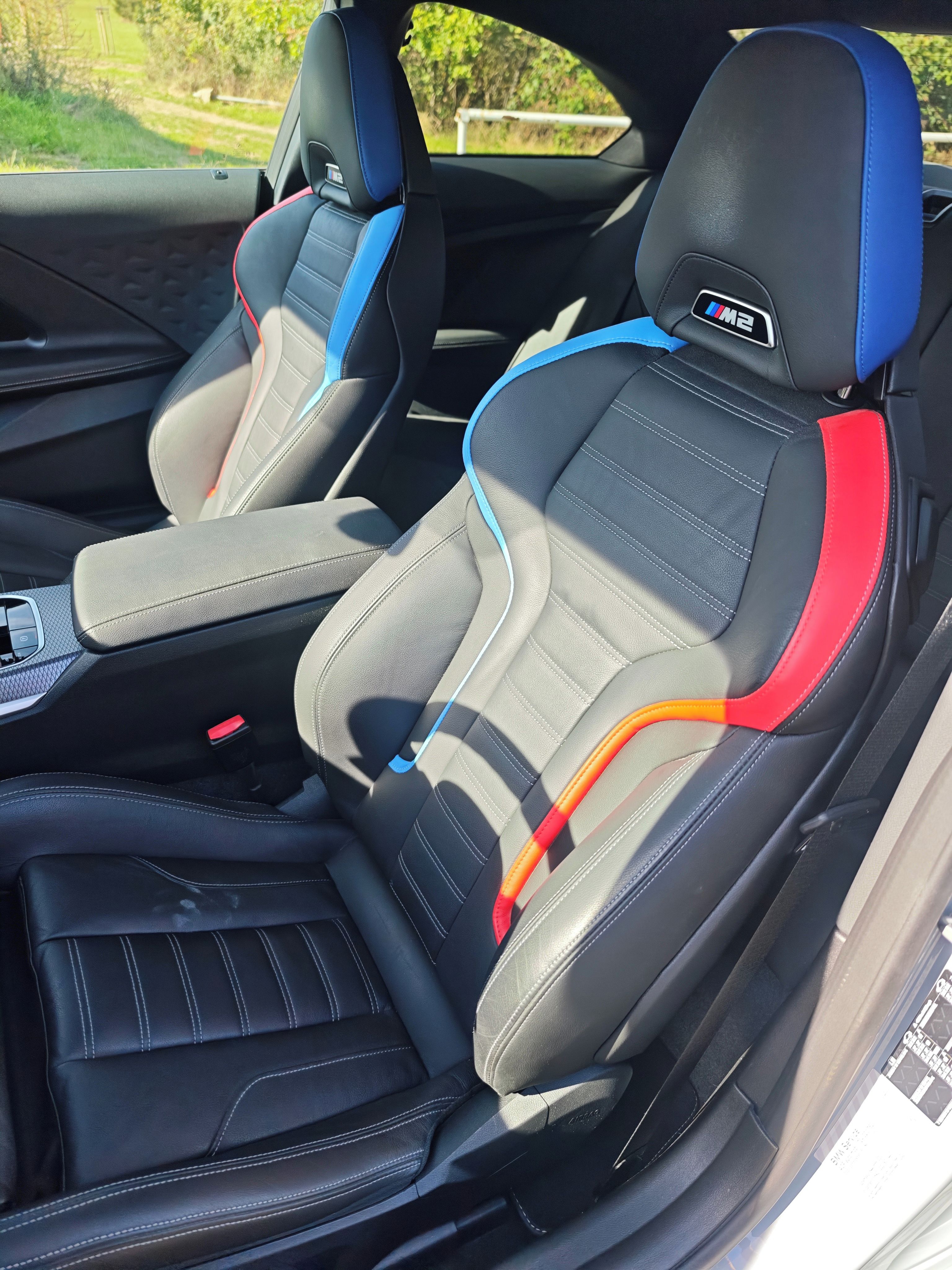 BMW M2, Prodám BMW M2 338kw 2024r.v. - fotka 3