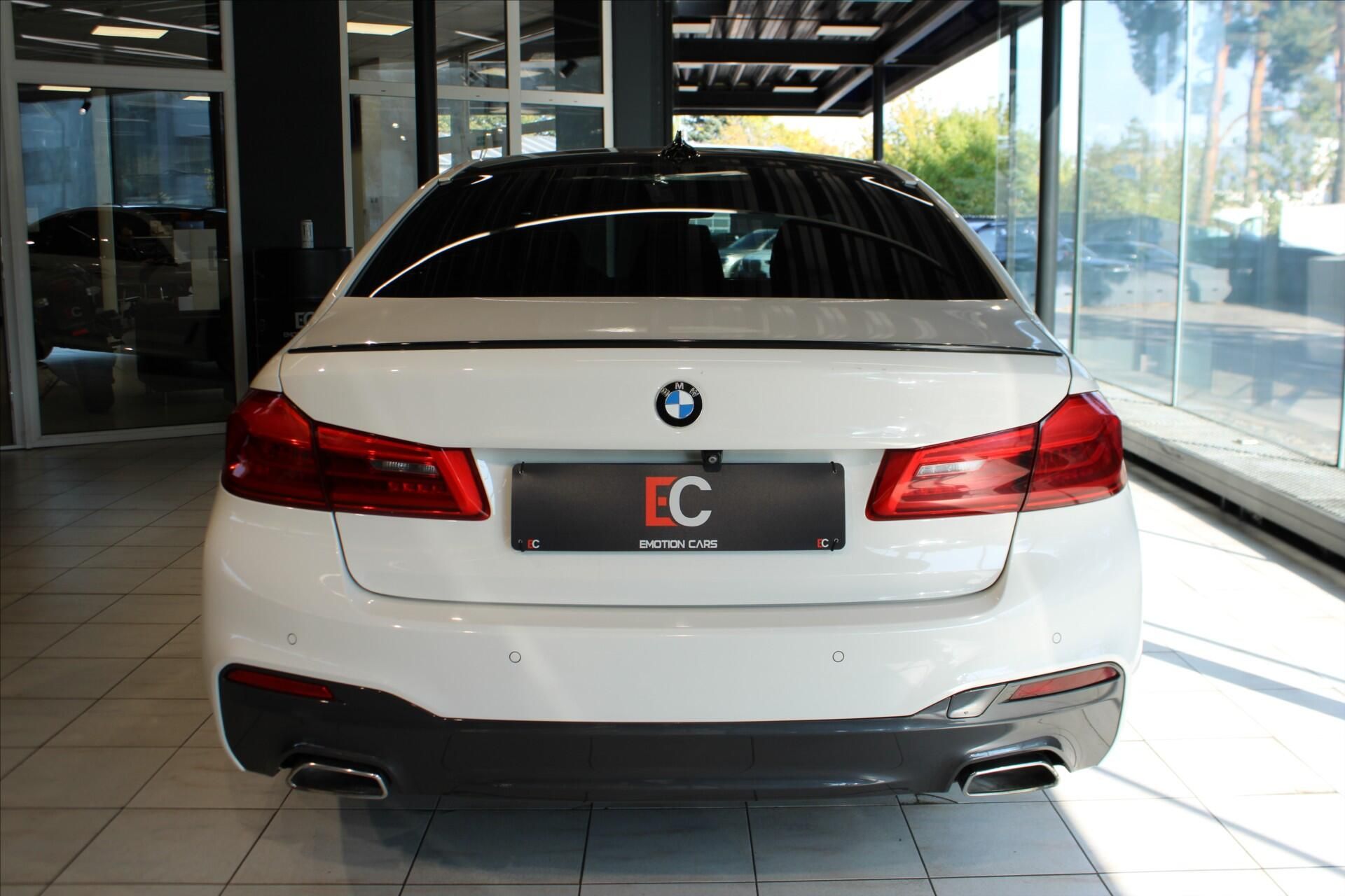 BMW Řada 5, 520d xDrive M Sport Fullservis - fotka 5