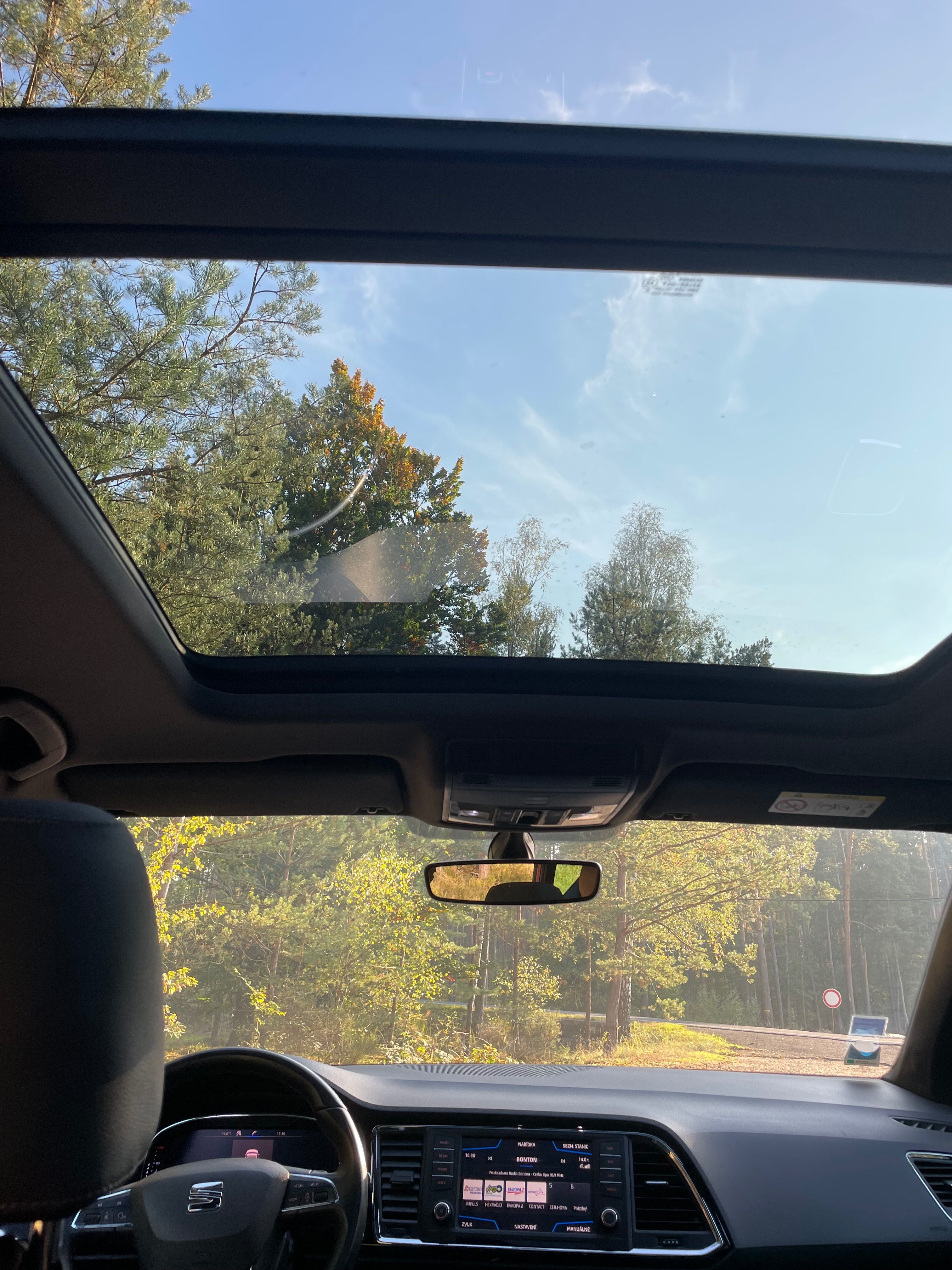 Seat Ateca, 1,5 TSI DSG Panorama, 360 kam - fotka 4