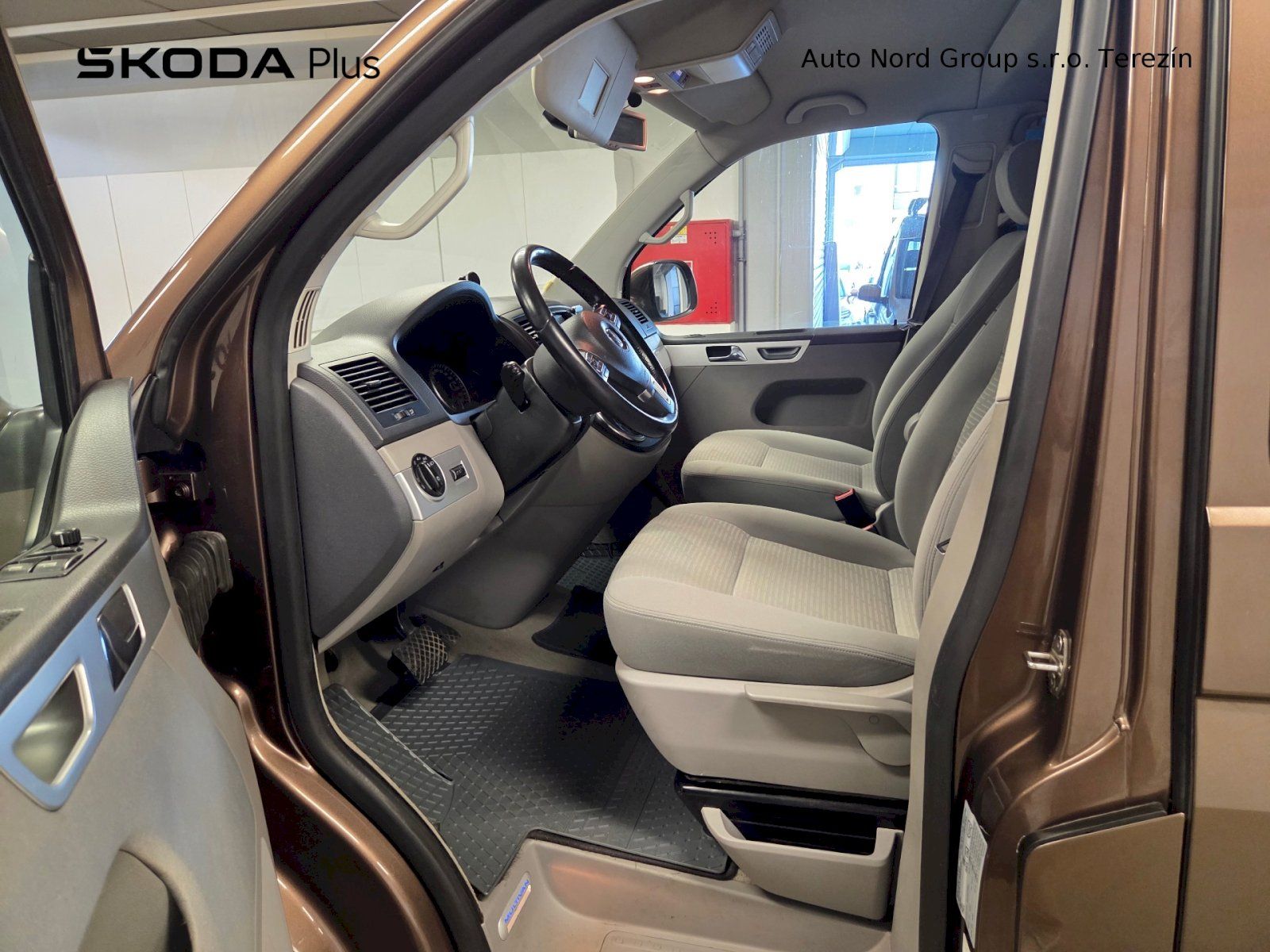 Volkswagen Multivan, 2.0 TDI 132 kW DSG 4MOTION - fotka 5