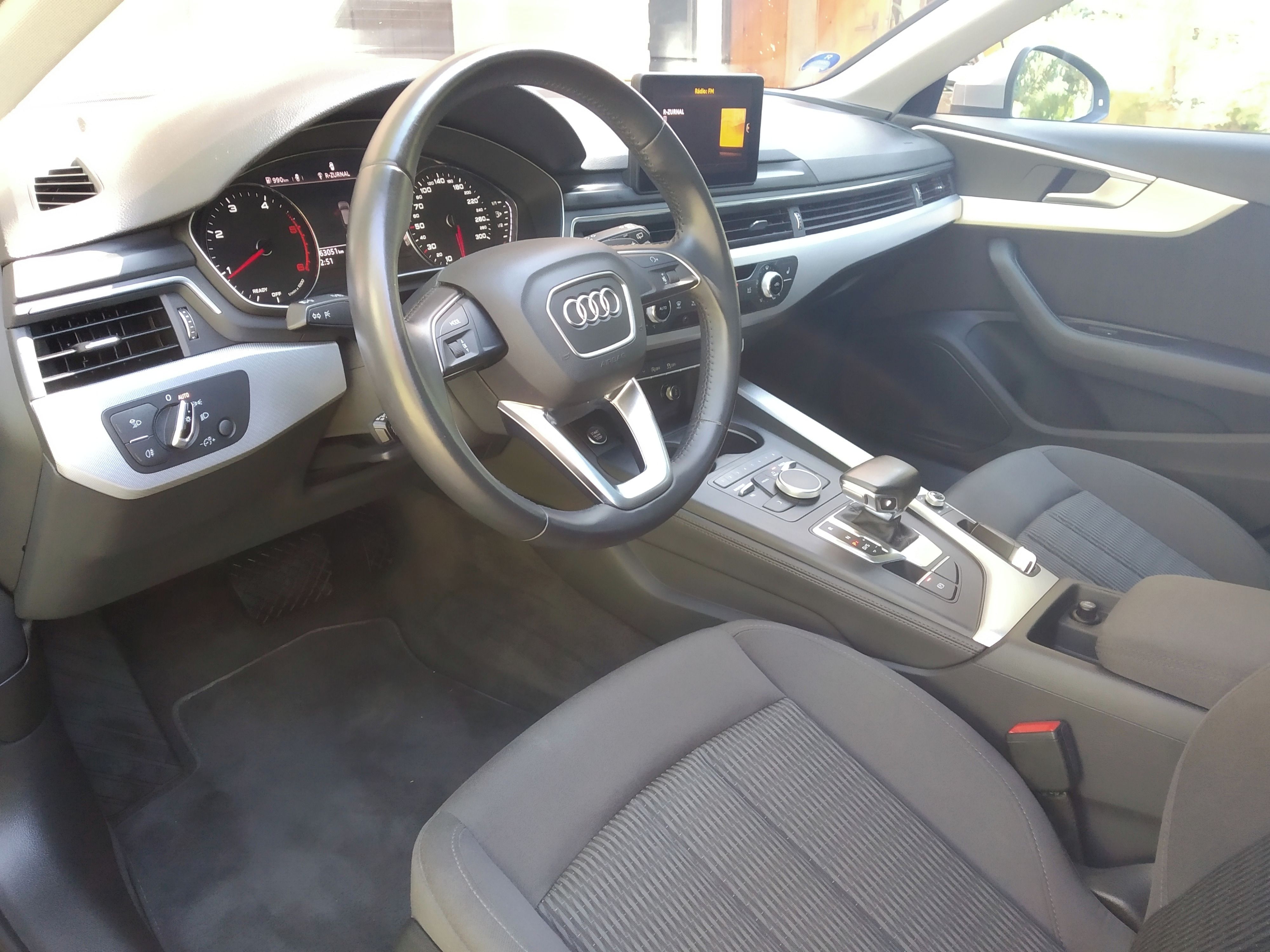 Audi A4 Avant, (B9)-2.0TDI 140kW S-tronic Pan - fotka 3