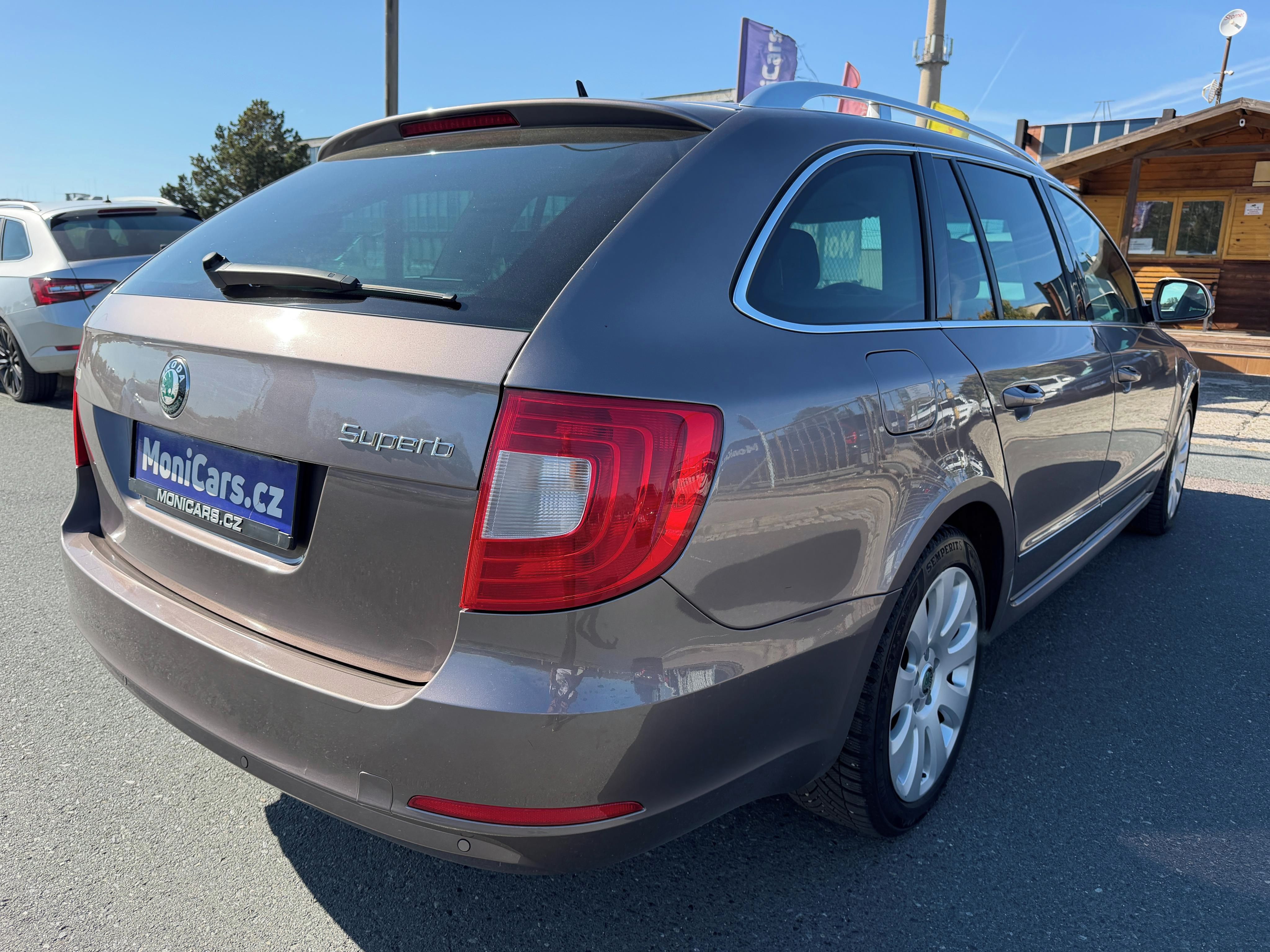Škoda Superb, 2.0 TDi 103kW MANUÁL, PĚKNÉ - fotka 5