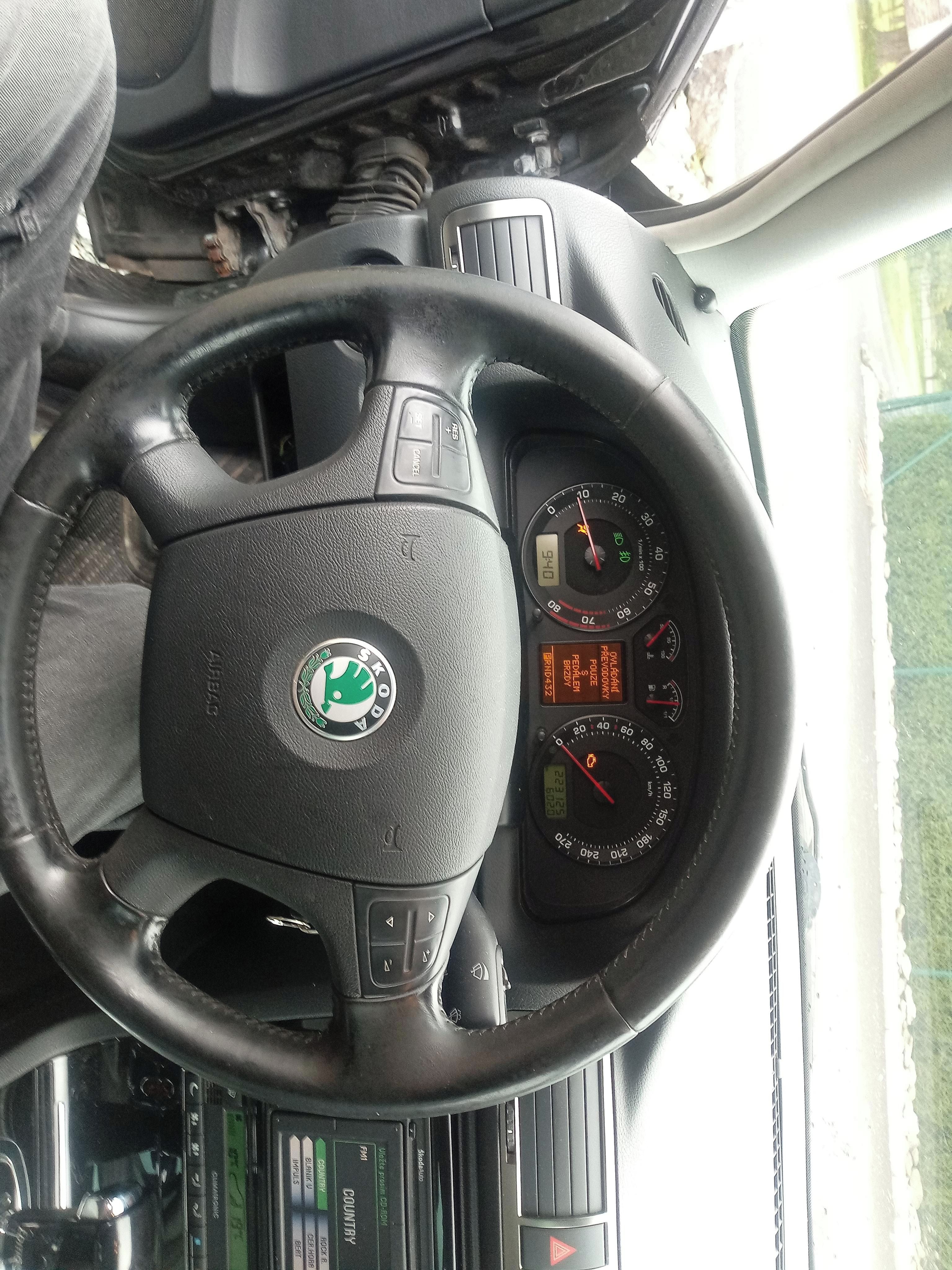 Škoda Superb, LPG 2,8 6V - fotka 5