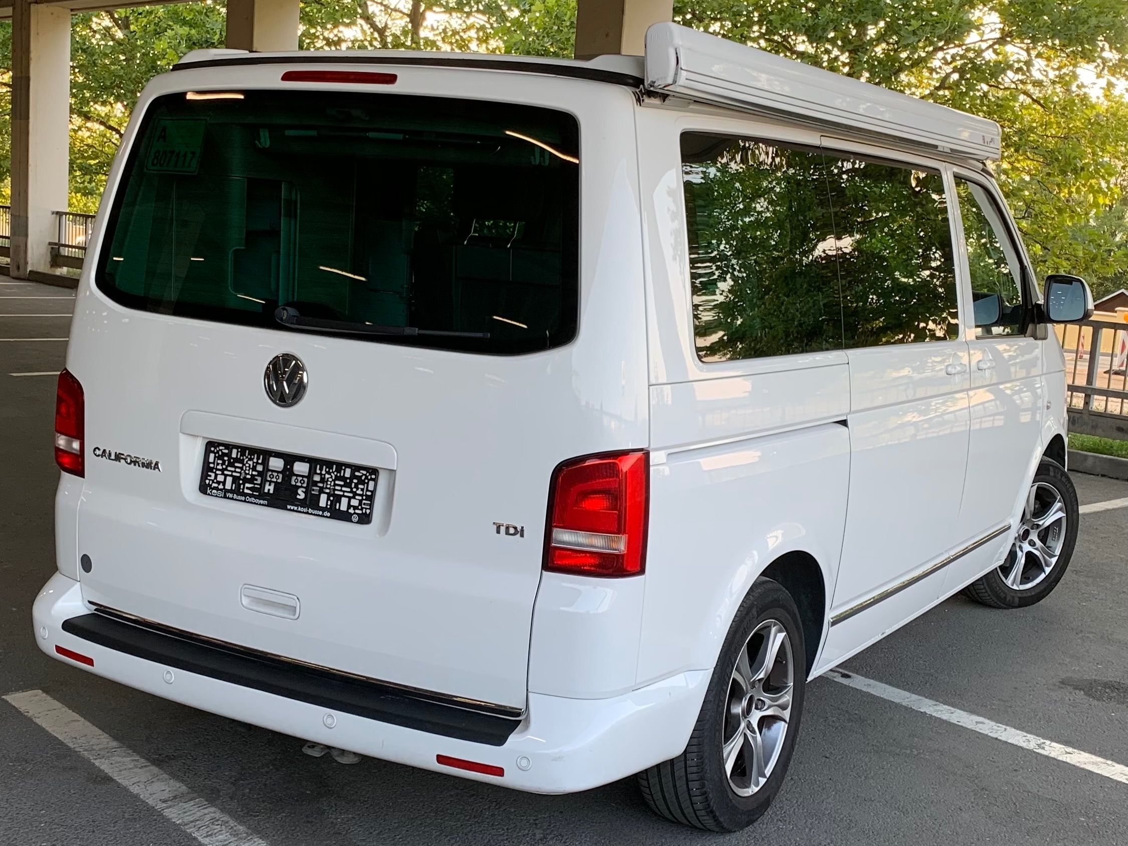 Volkswagen California, 103kw, Kuchyň, Webasto, tažné - fotka 4