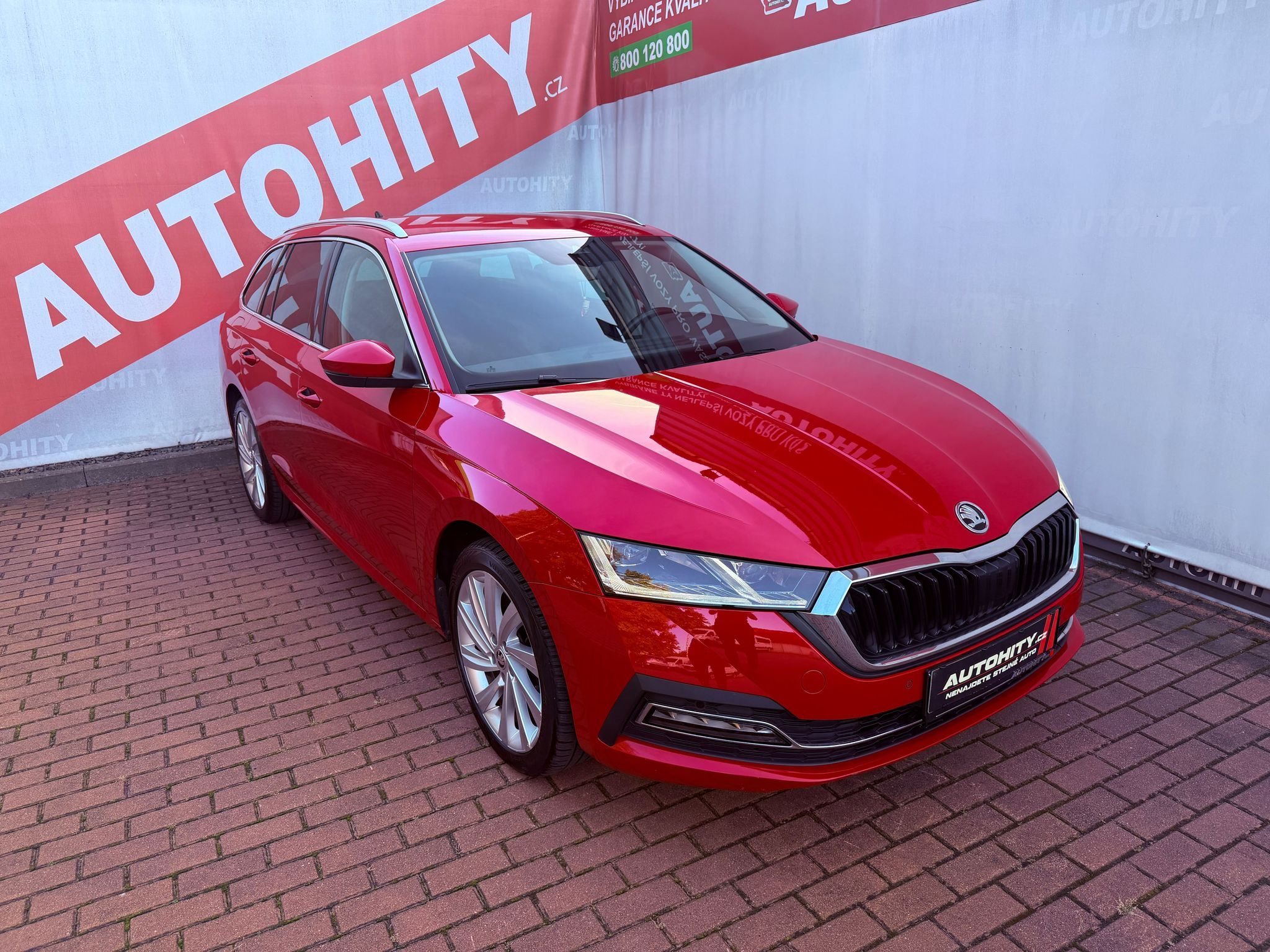 Škoda Octavia, 2.0 TDi 110 kW Style DSG - fotka 5