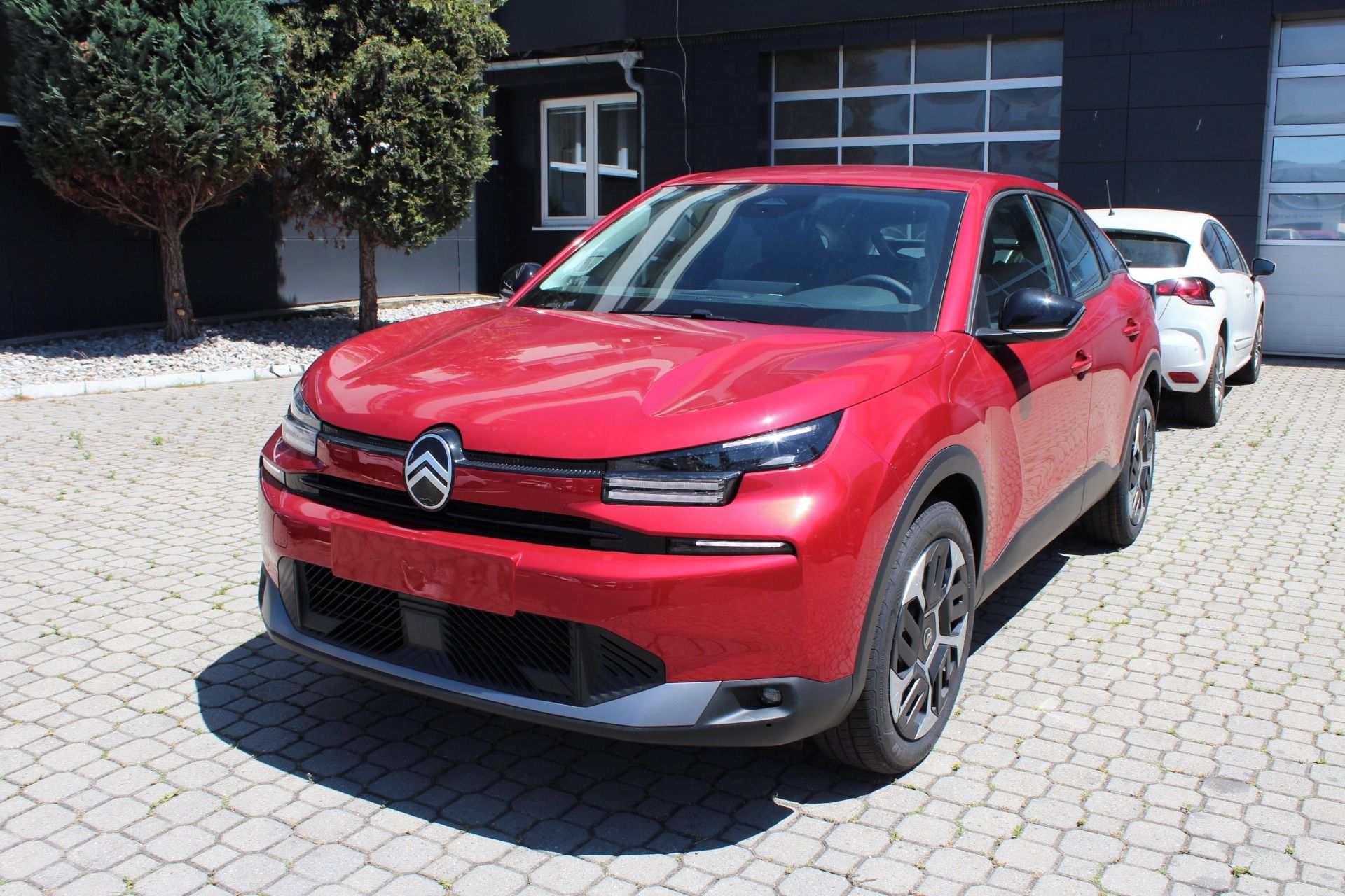 Citroën C4, PLUS Hybrid 145k Automatic