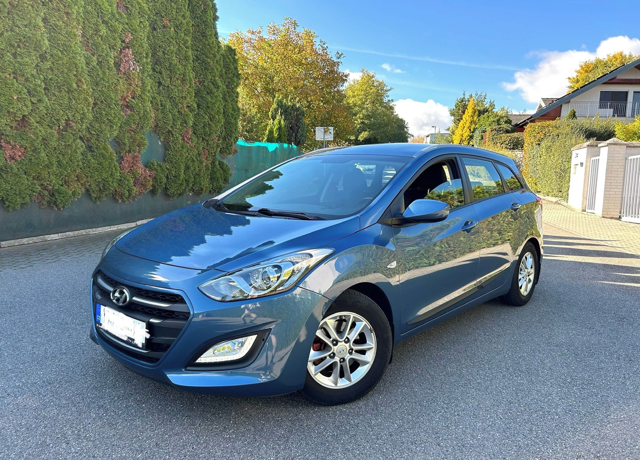 Hyundai i30, 1.6, servis Hyundai, 82 000km