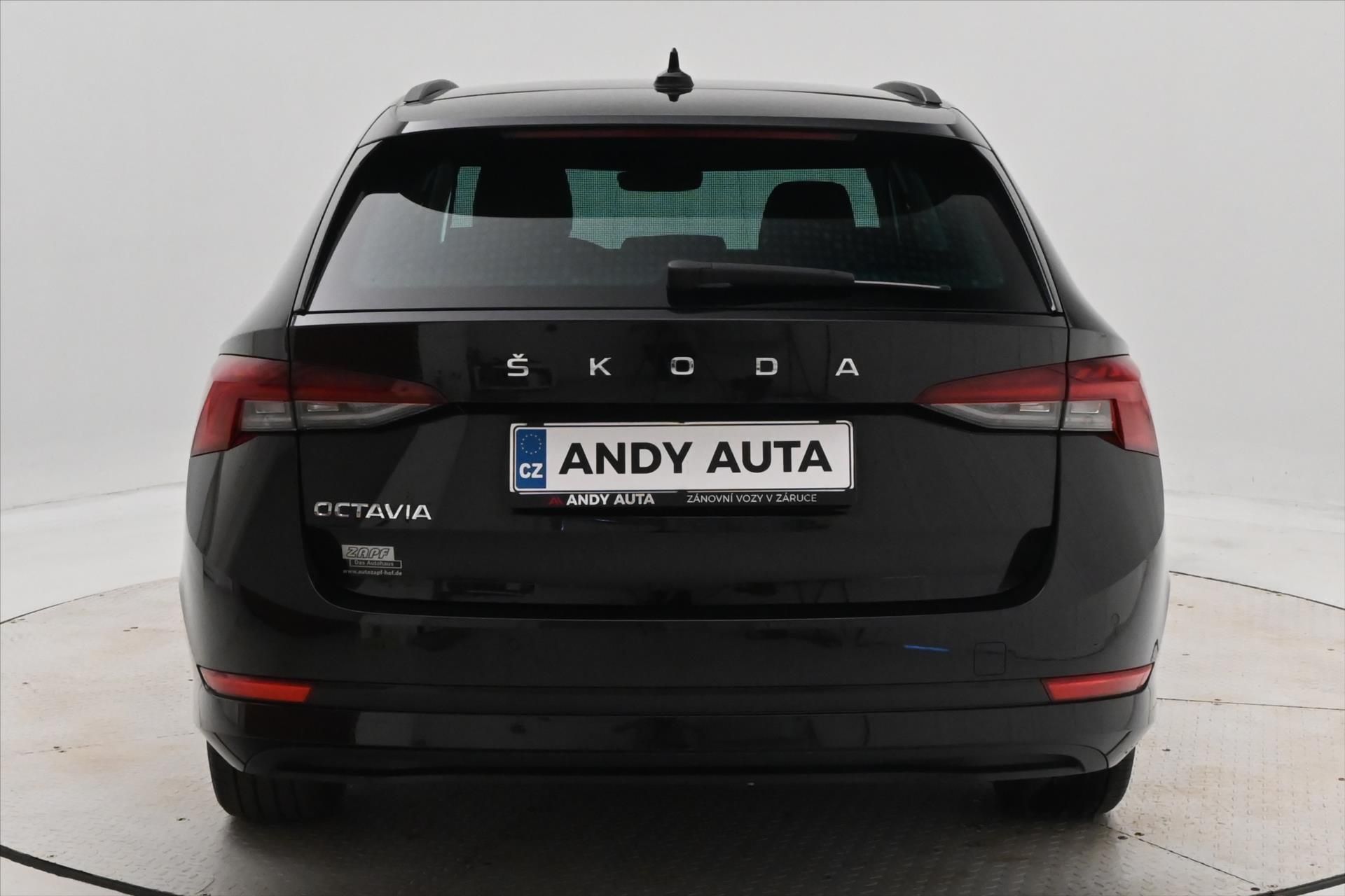 Škoda Octavia, 2,0 TDI 110kW LED Matrix Navi - fotka 6