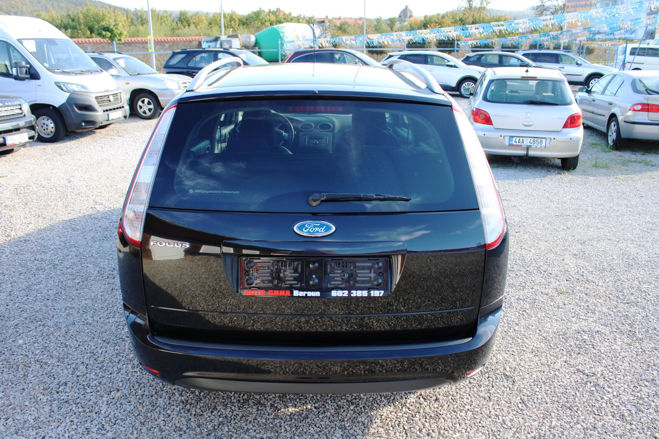 Ford Focus, 1,6i KLIMA EL.OKNA ZIMNÍ KOLA - fotka 6