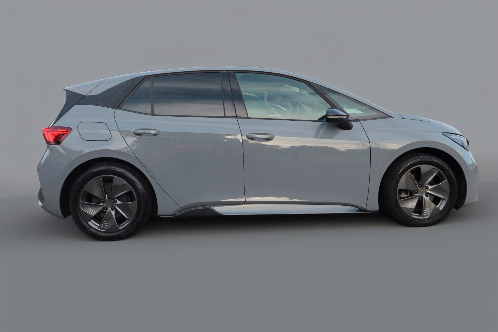 Cupra Born, 150kW Kamera Ad.Temp Ambient - fotka 3