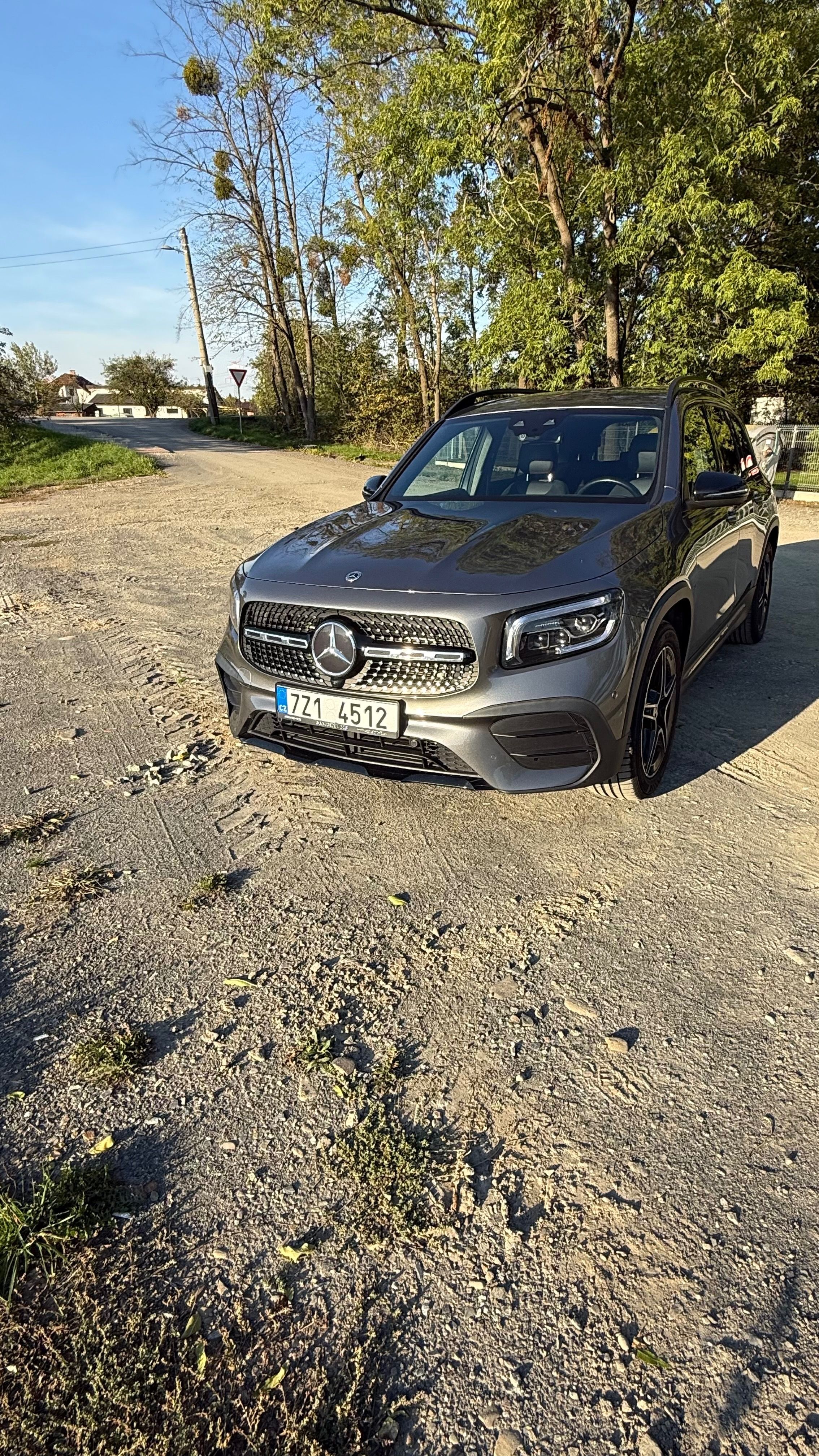 Mercedes-Benz GLB, Mercedes Benz GLB 200d 4Matic - fotka 6