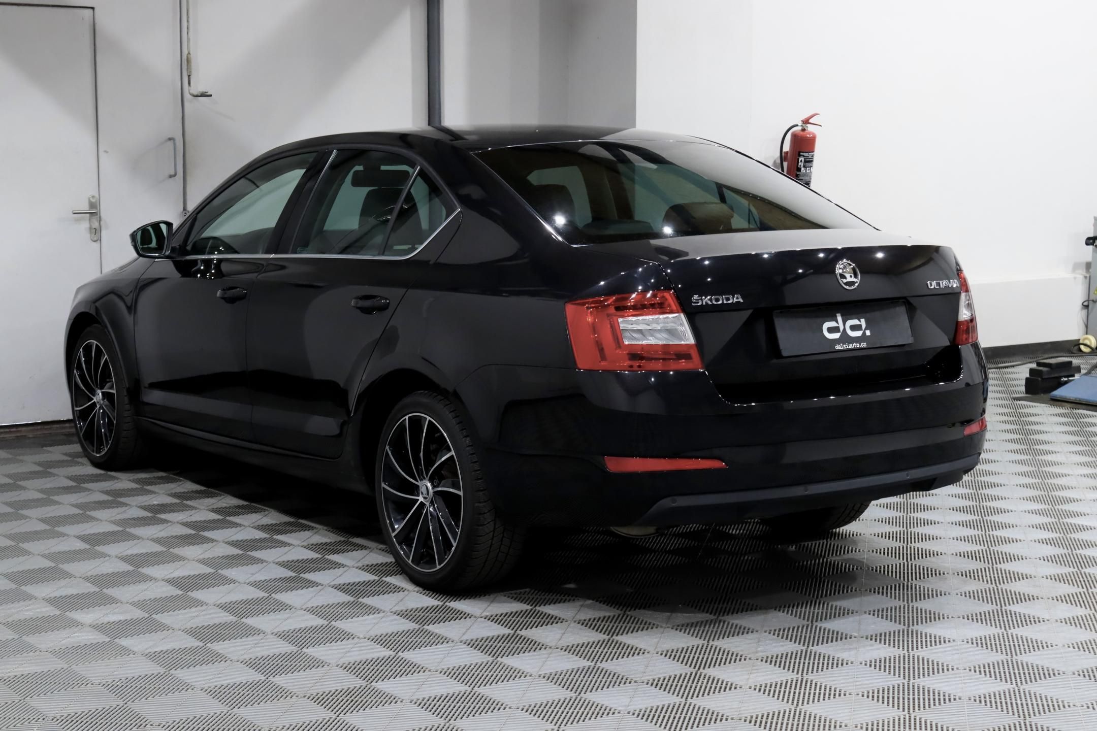 Škoda Octavia, 3 1.4 TSI 110 kW - fotka 5