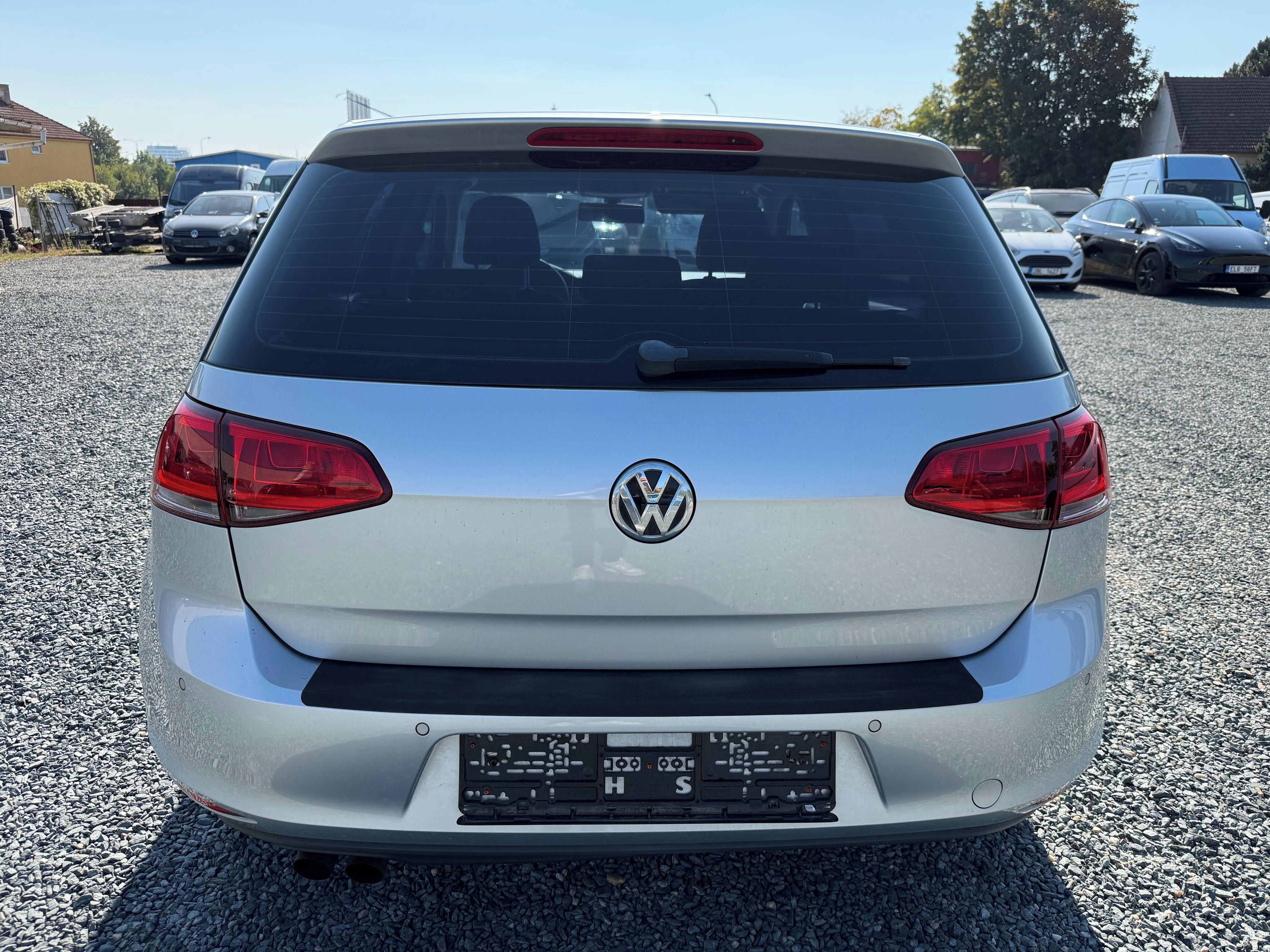 Volkswagen Golf, 1.4 TSi 90Kw - fotka 4