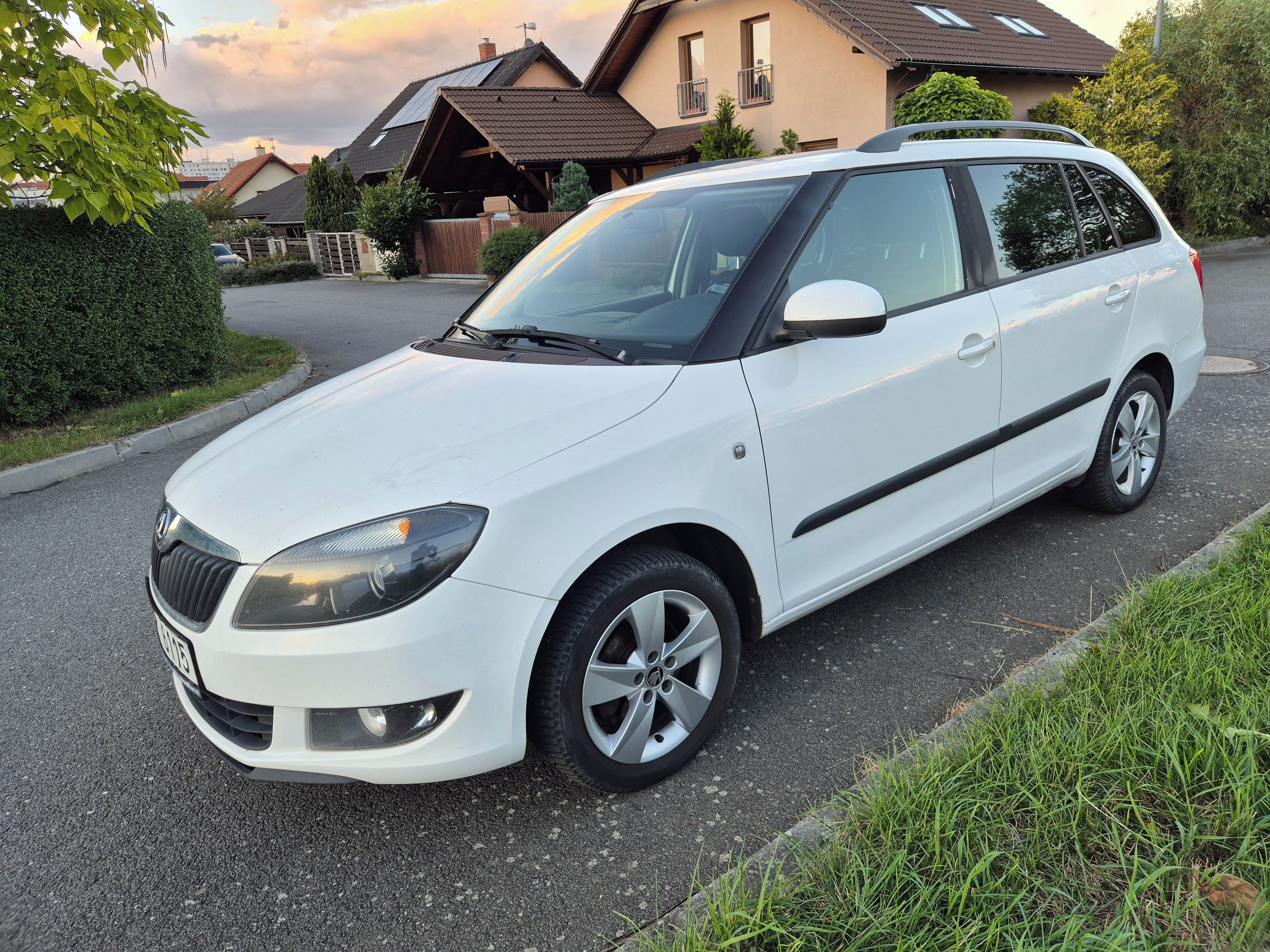 Škoda Fabia - fotka 6