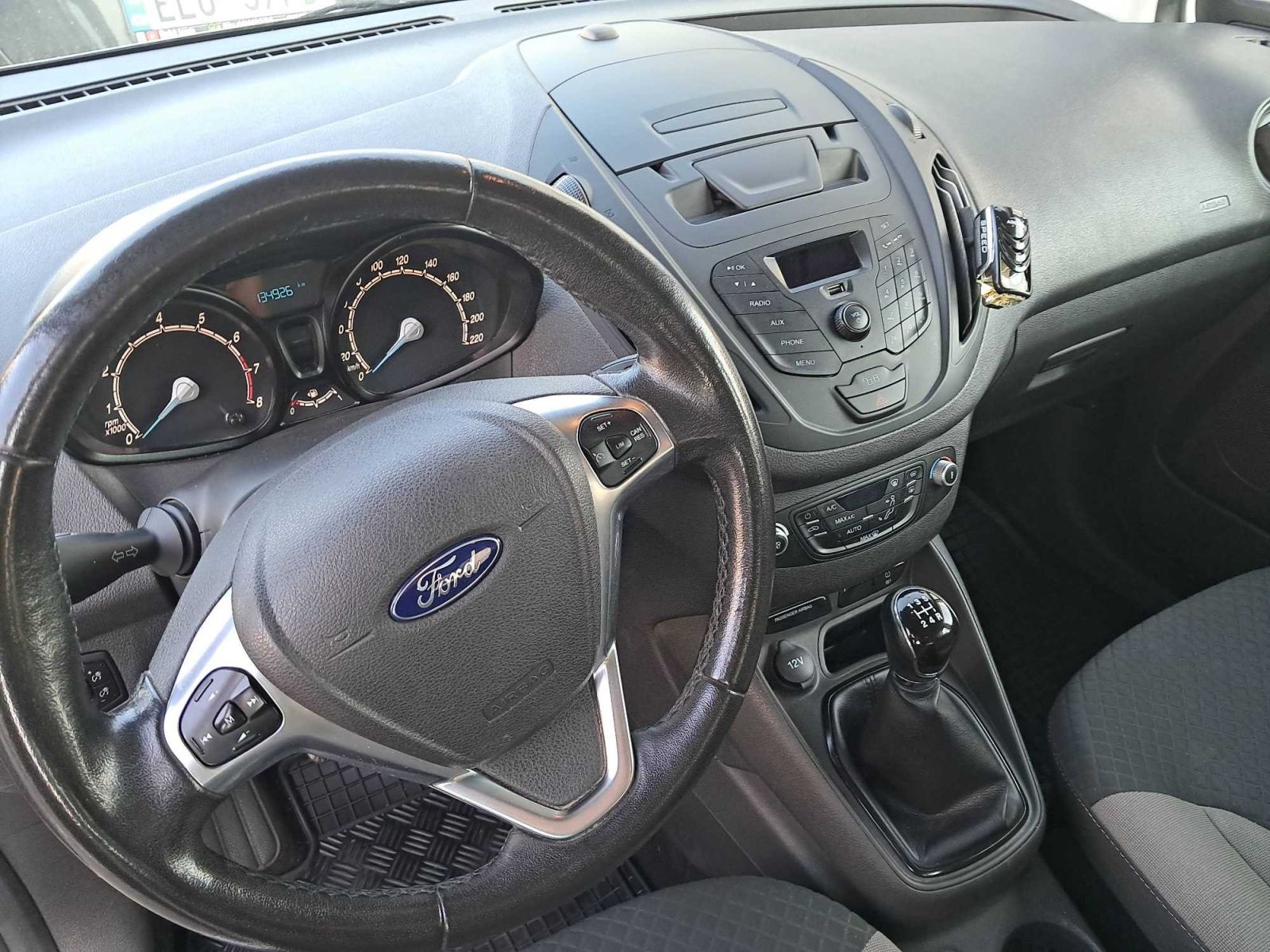 Ford Tourneo Courier, 1.0 EcoBoost, Trend, 5Míst - fotka 3