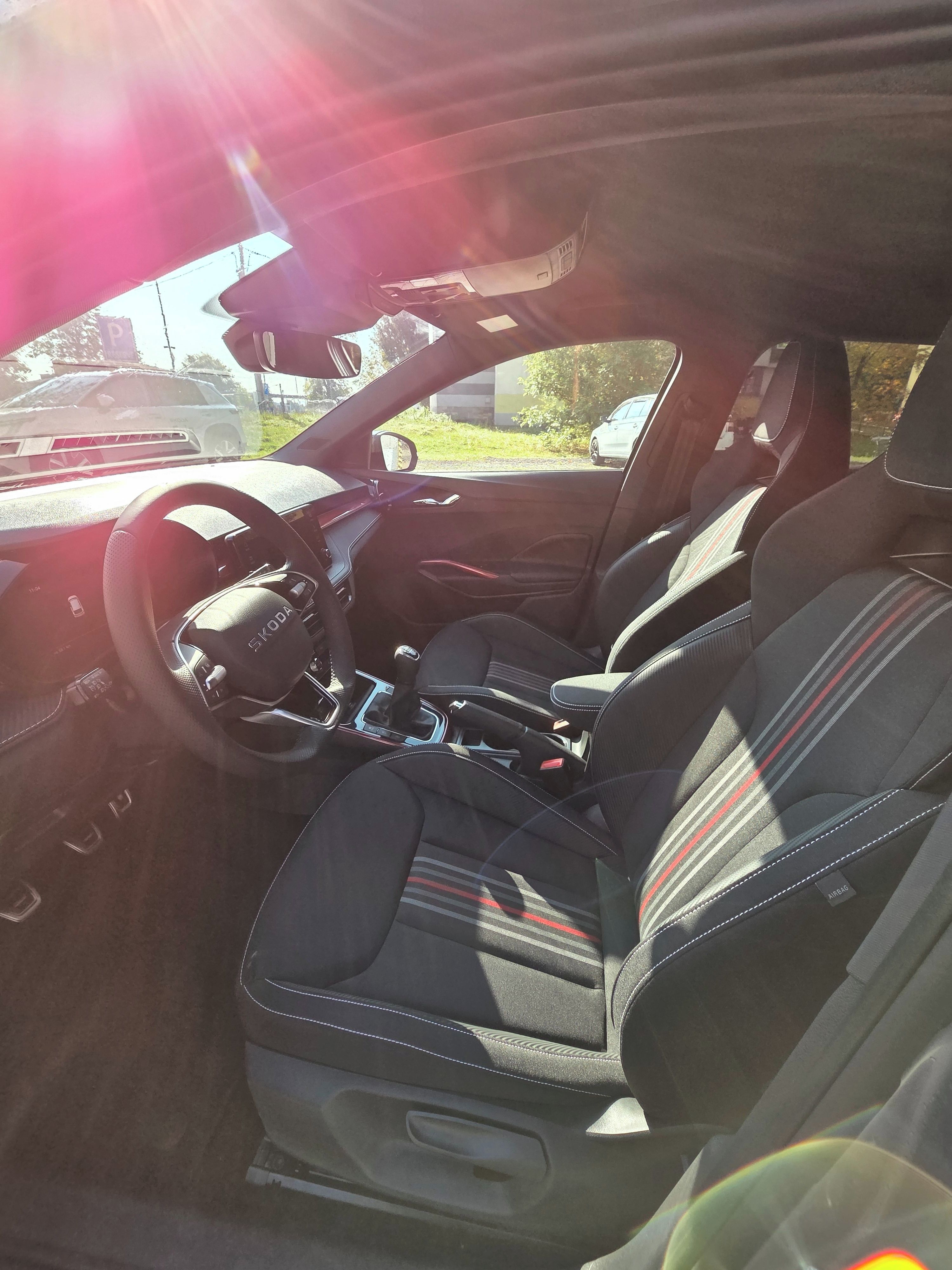 Škoda Fabia, MonteCarlo 1,0TSI 85kW 6man - fotka 5