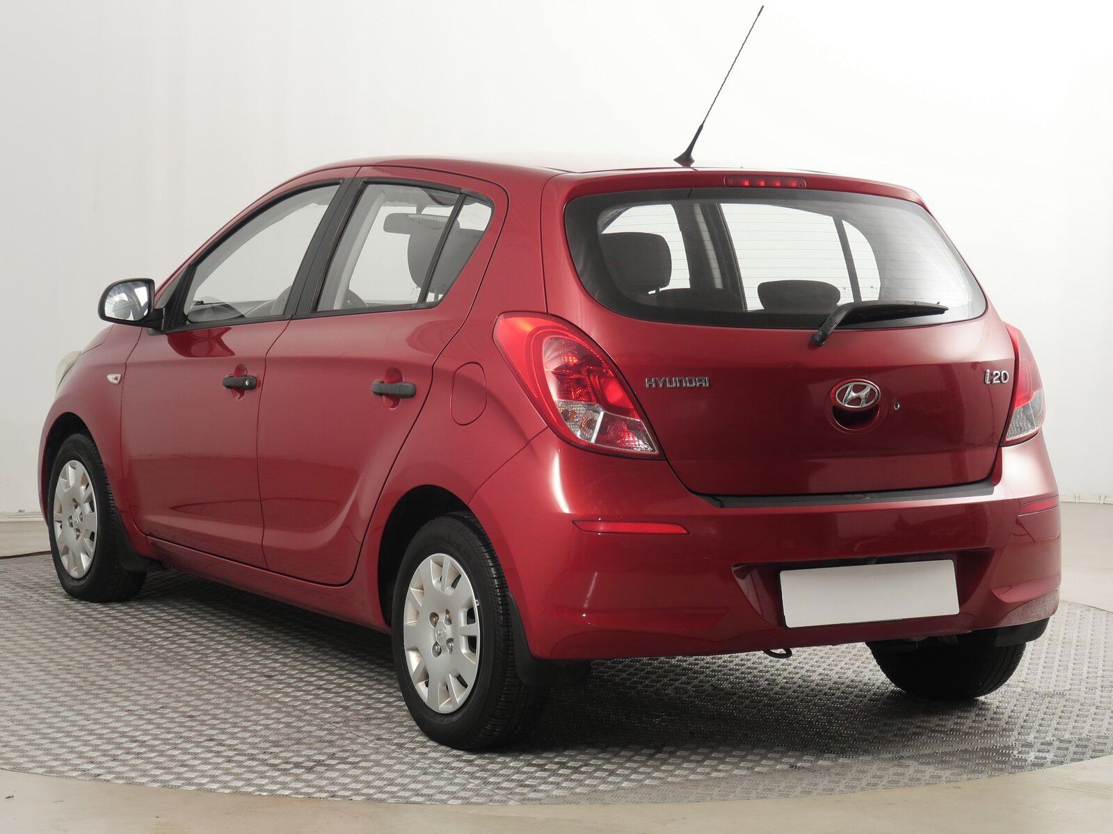 Hyundai i20, 1.2, ČR,1.maj, Serv.kniha - fotka 4