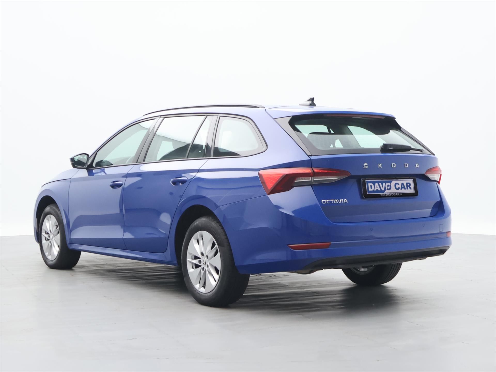 Škoda Octavia, 2,0 TDI 85kW Ambition CZ DPH - fotka 5