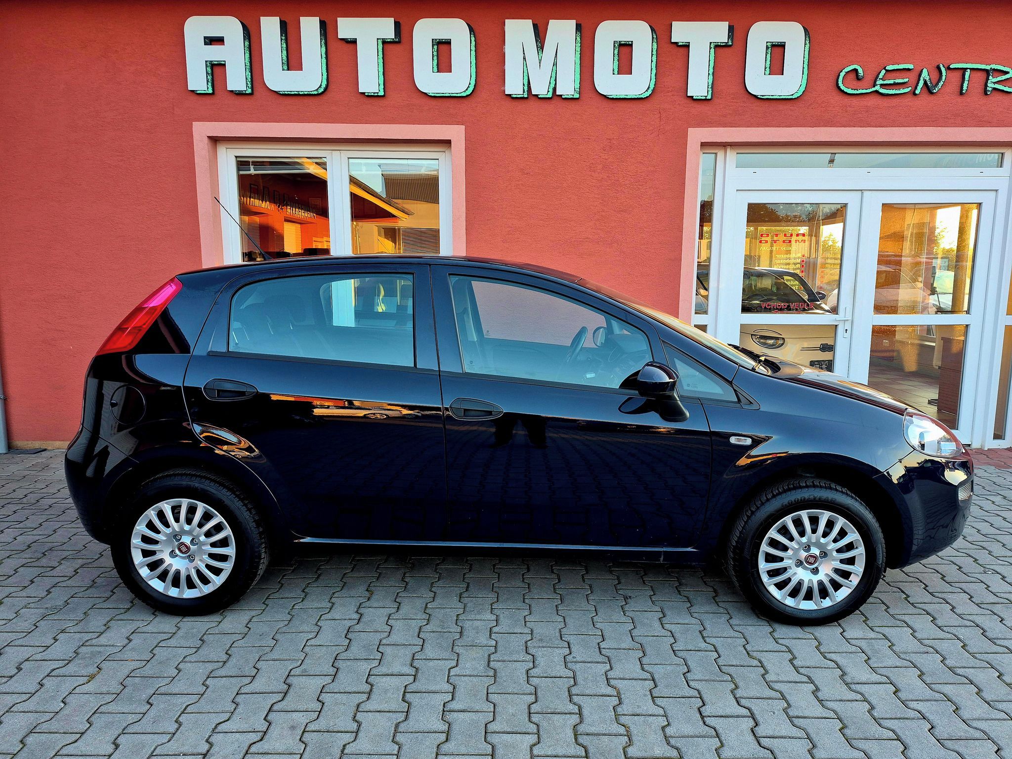 Fiat Punto, 1.4 Basis 57kw - fotka 5