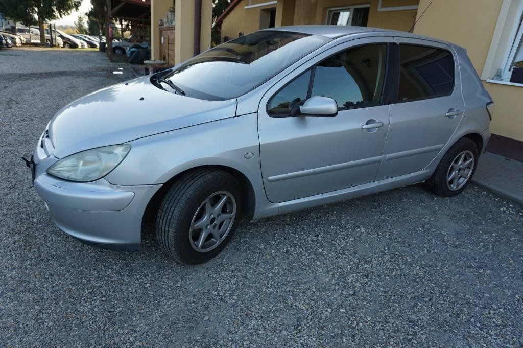 Peugeot 307, 2,0 HDI - fotka 3