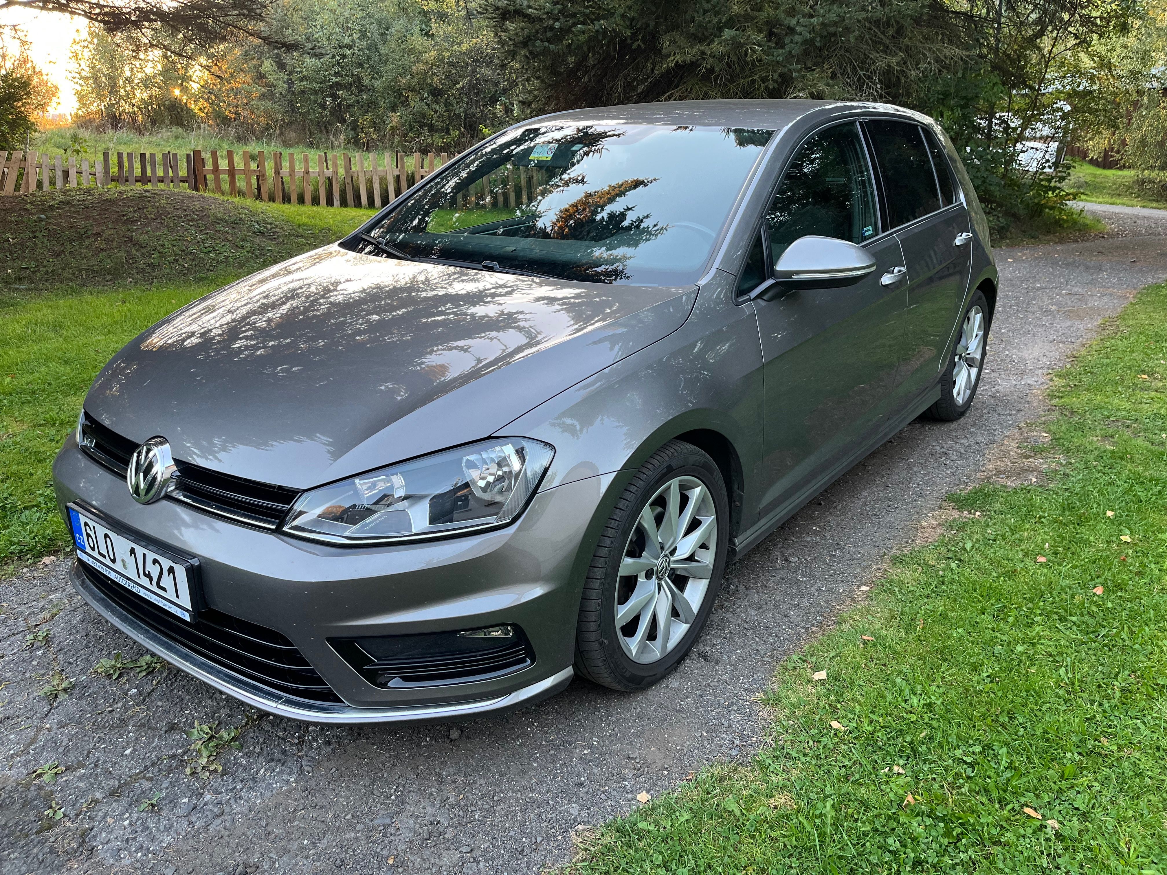 Volkswagen Golf, 1.4TSI R-Line - fotka 5