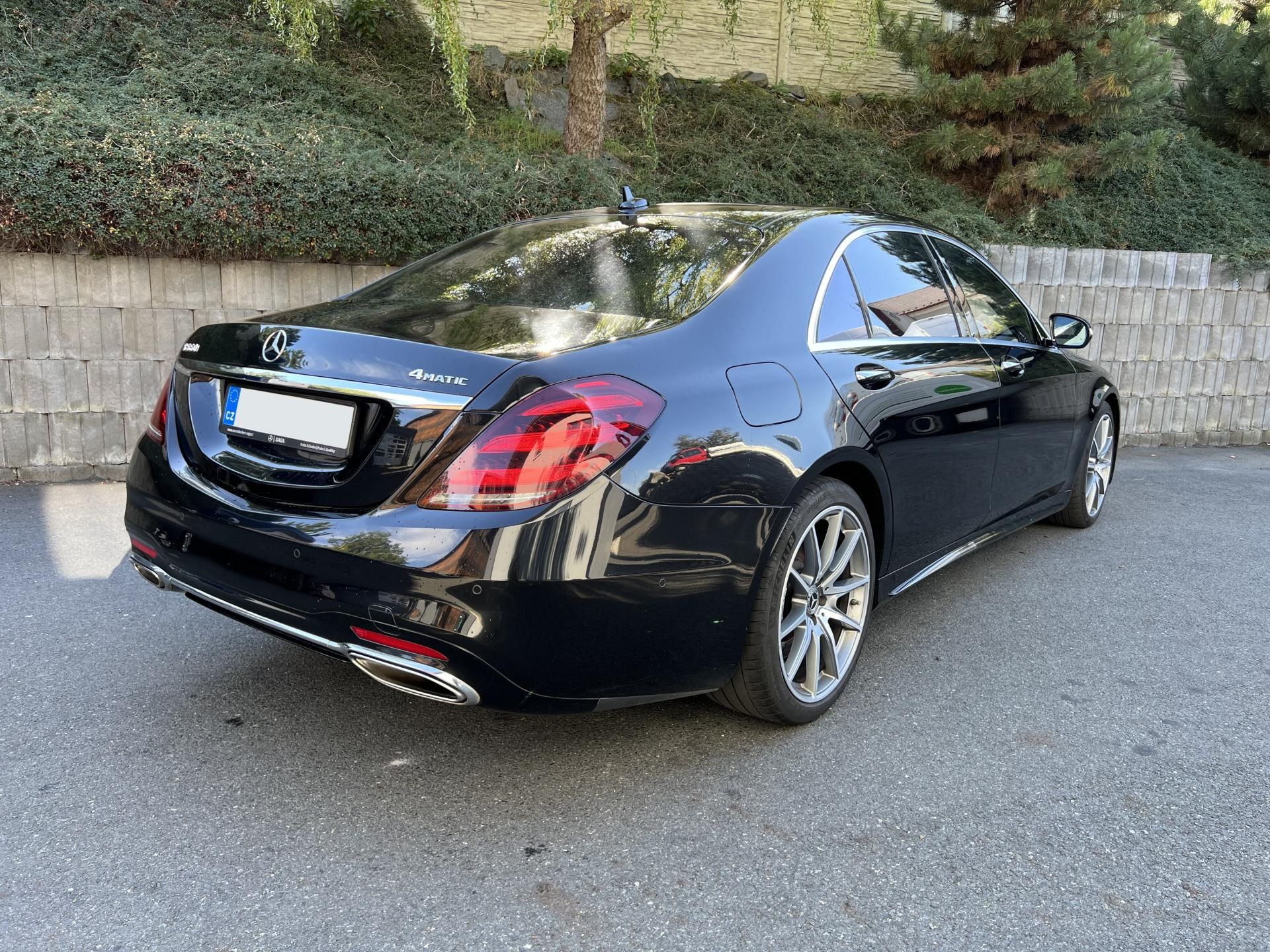 Mercedes-Benz Třídy S, S560 4MATIC 345 kW LONG - fotka 4