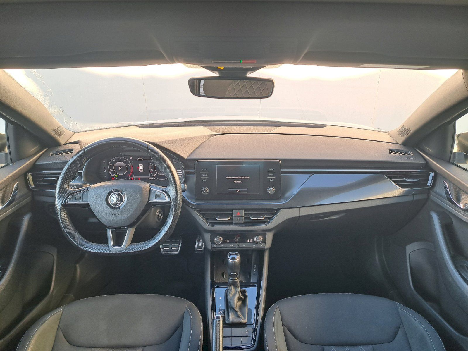 Škoda Scala, 1,5TSI 110kW DSG Style Dynamic - fotka 5