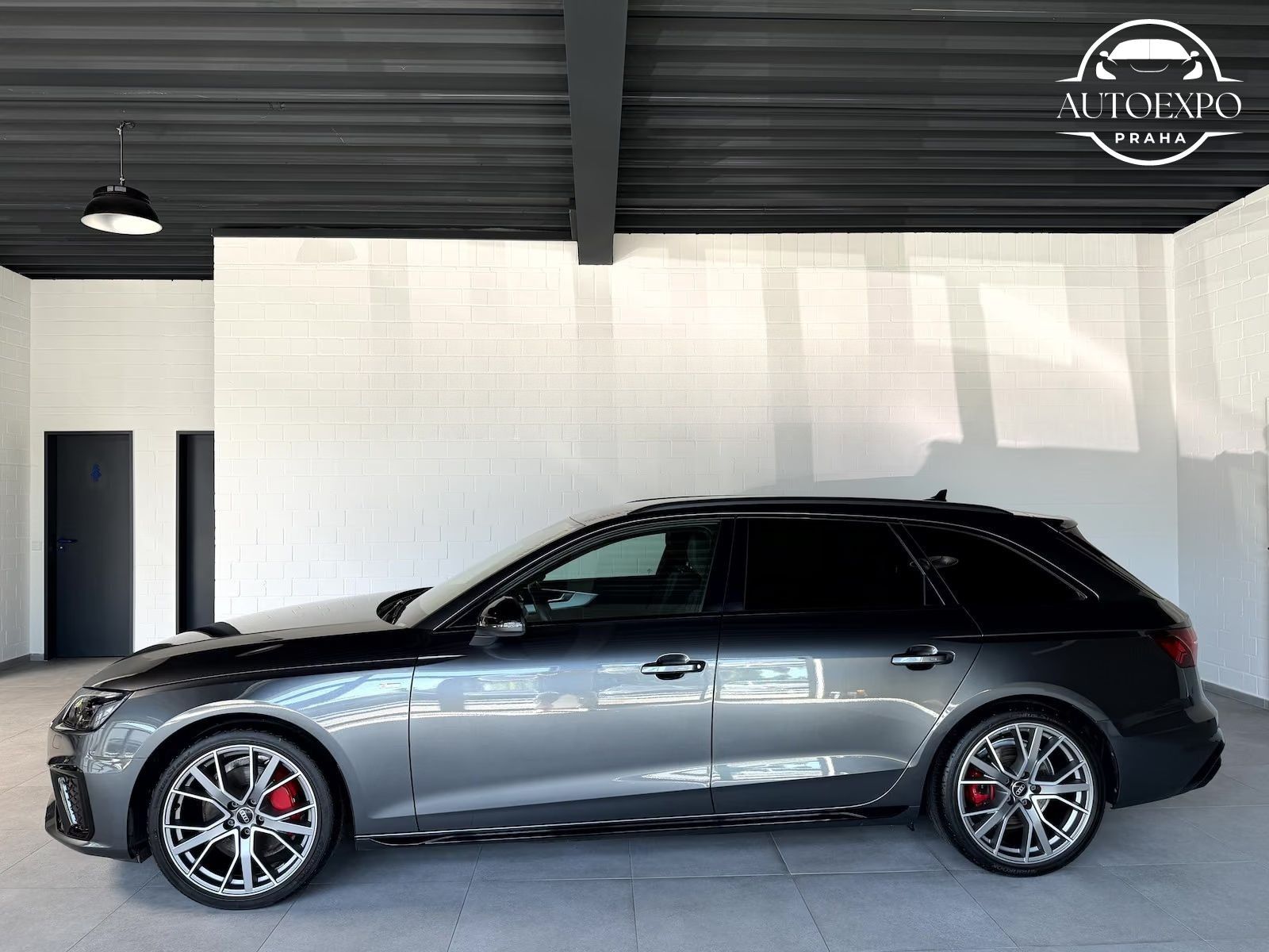 Audi A4, 40 TFSI S Line Competition * - fotka 4