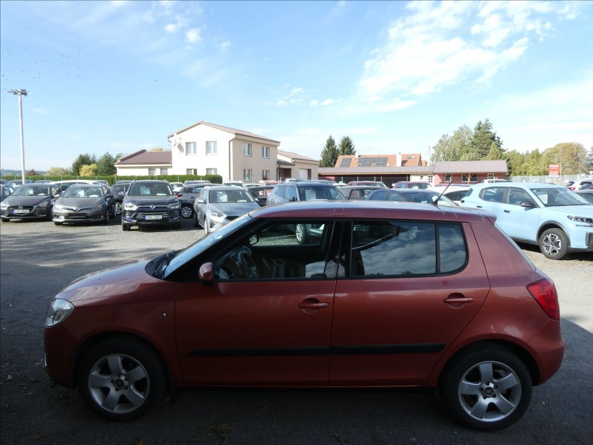 Škoda Fabia, 1,4 i 16V 63kW klima, serviska - fotka 6