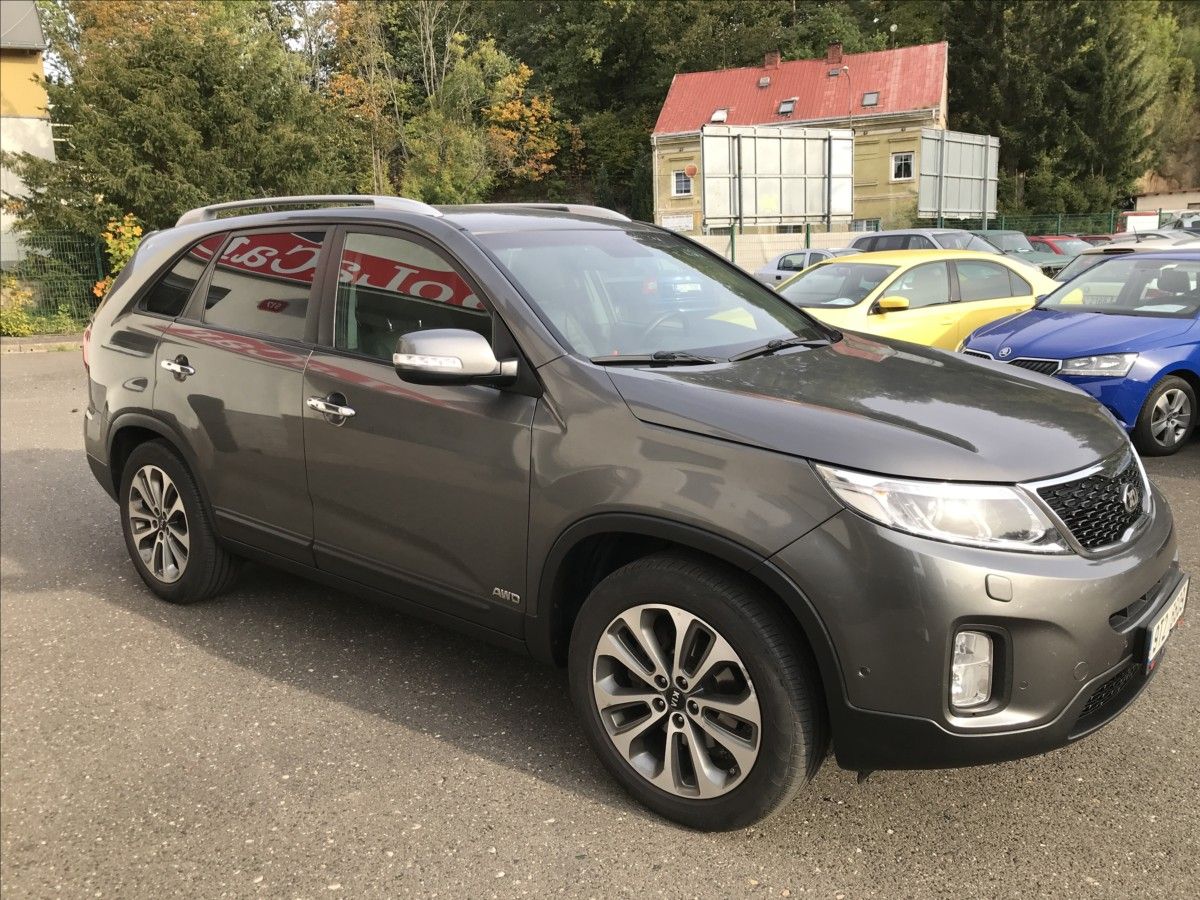 Kia Sorento, 2,2 CRDi 145kW 4x4 - fotka 4
