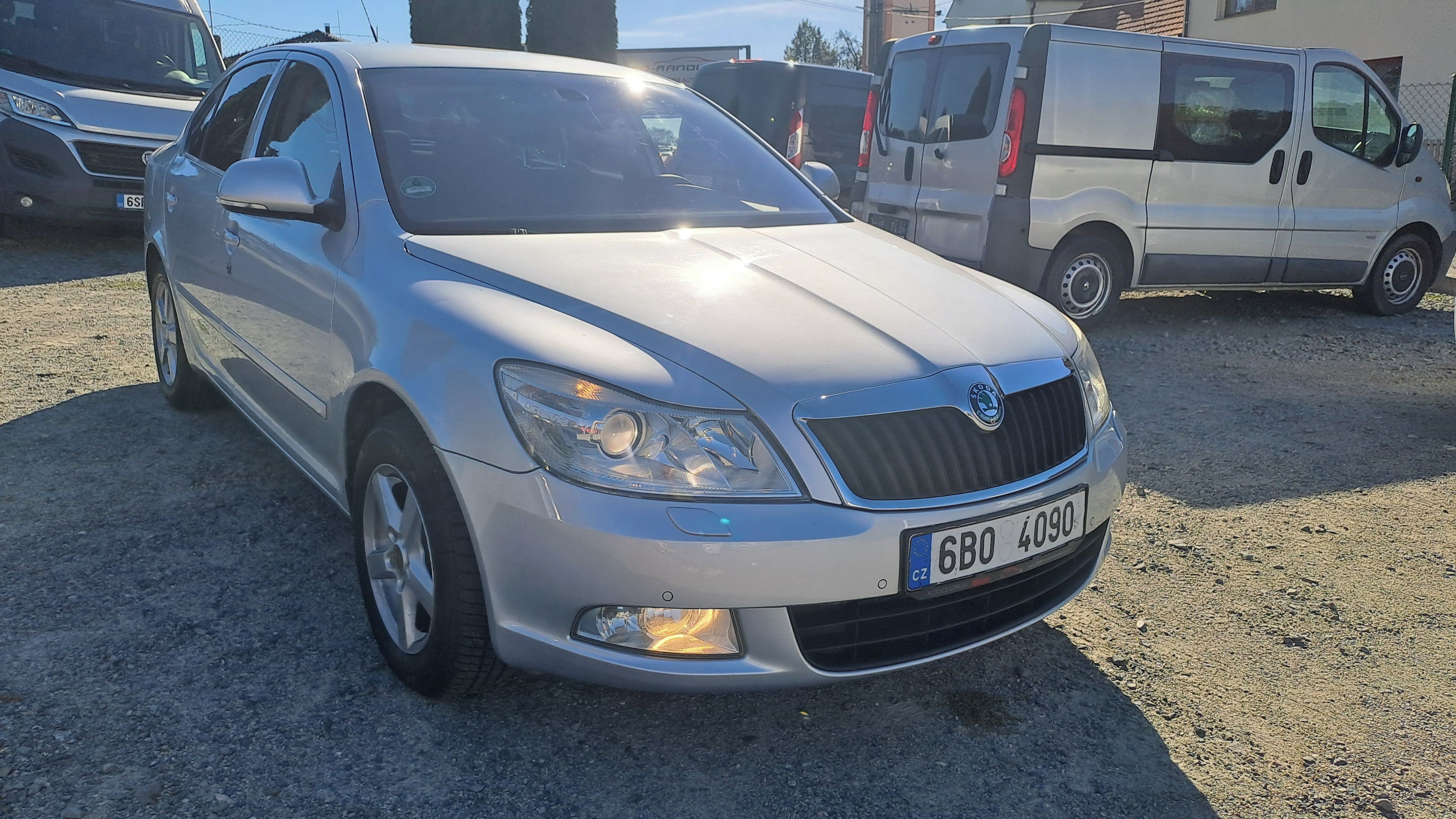 Škoda Octavia, 2,0 TDI 2.MAJ,ČR,S.KNIHA,TOP!! - fotka 6
