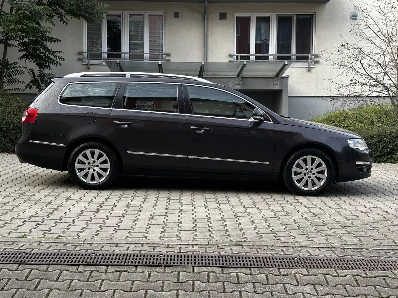 Volkswagen Passat, 2.0 FSI 4x4 Highline Kůže Navi - fotka 4