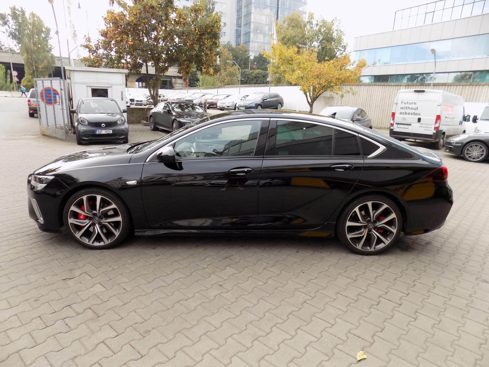 Opel Insignia, 2.0 16V GSi  1. majitel - fotka 4