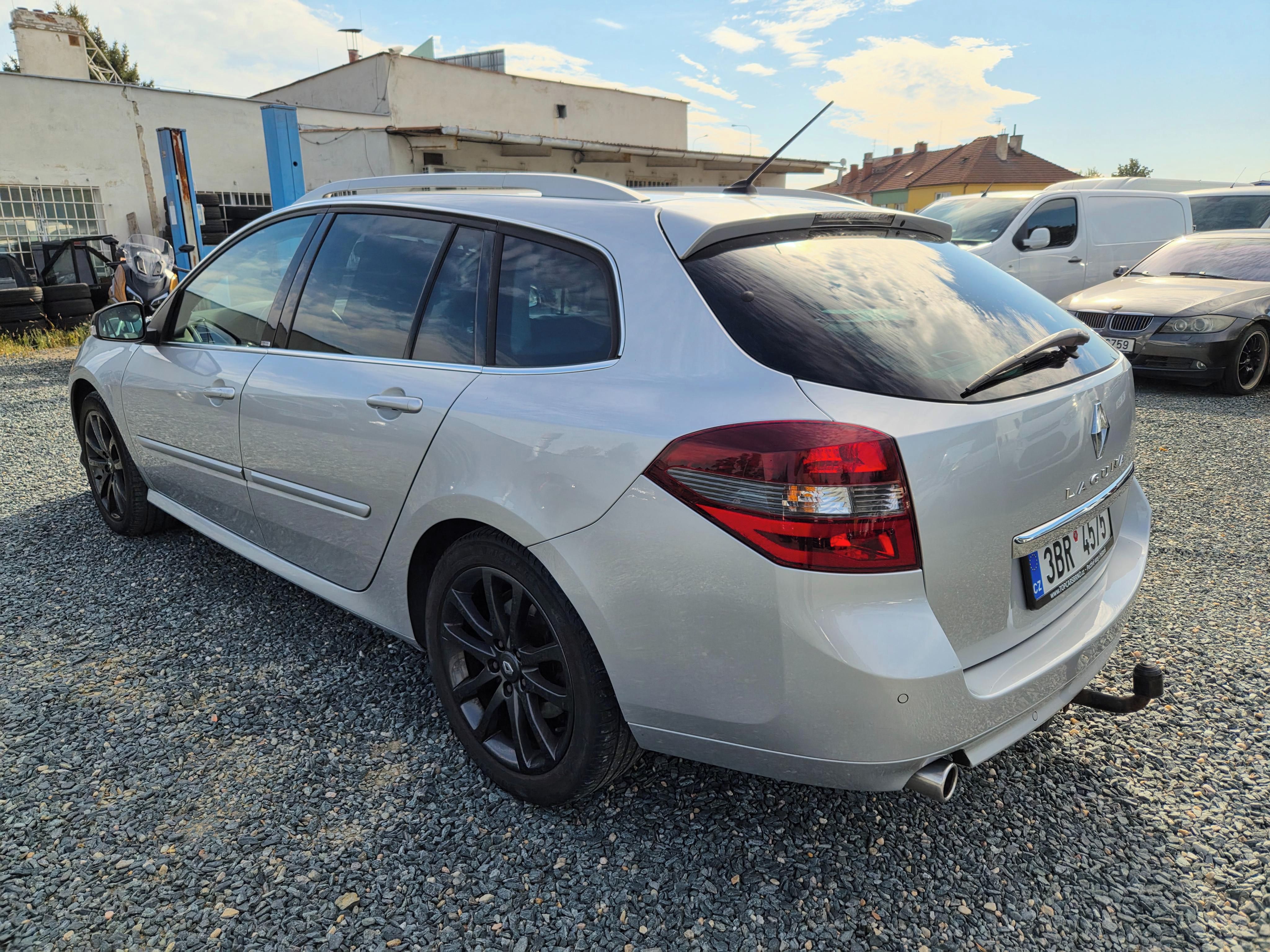 Renault Laguna, GT 2.0DCI 131KW 4CONTROL BOSE - fotka 5