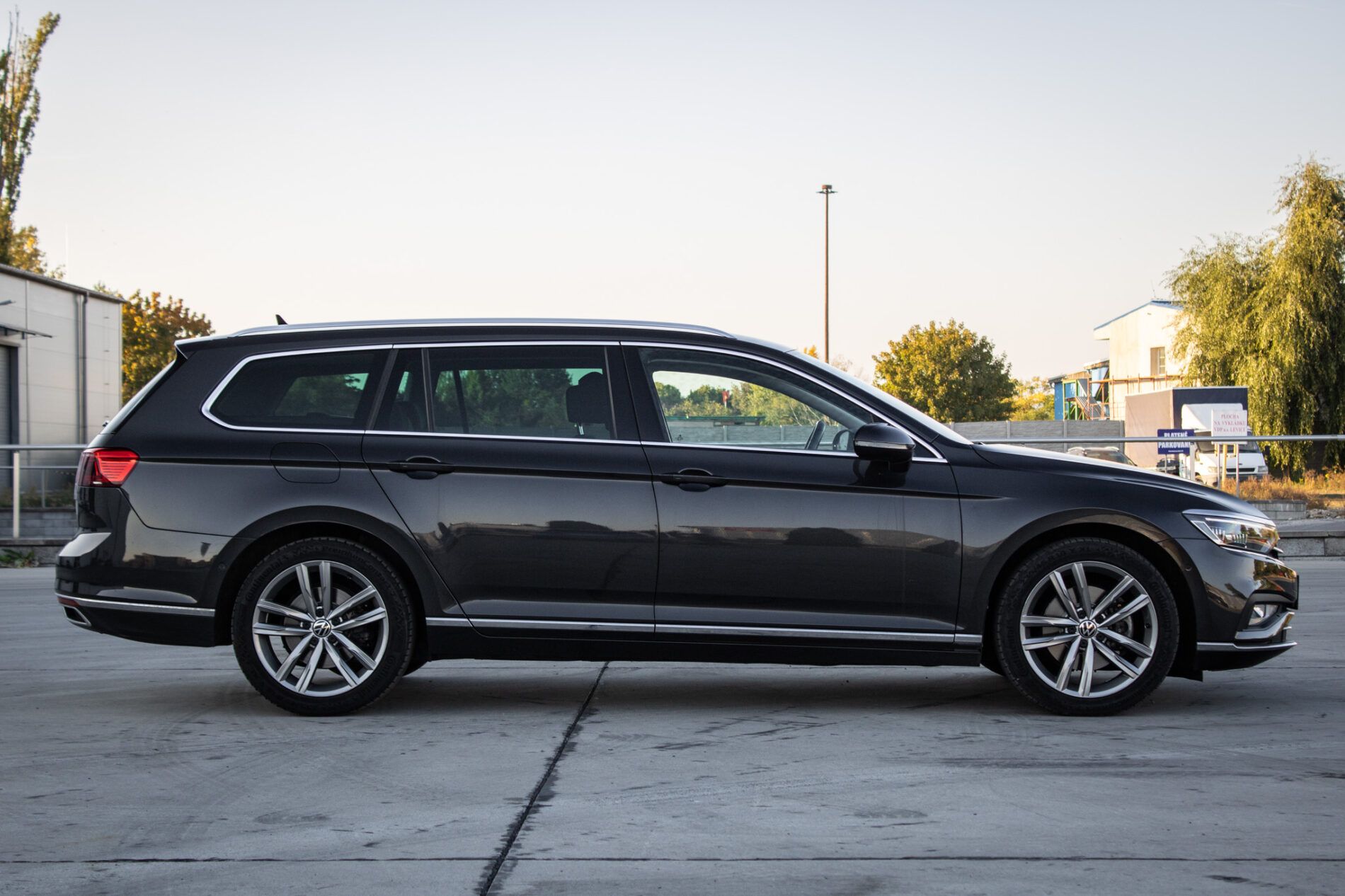 Volkswagen Passat Variant - fotka 4