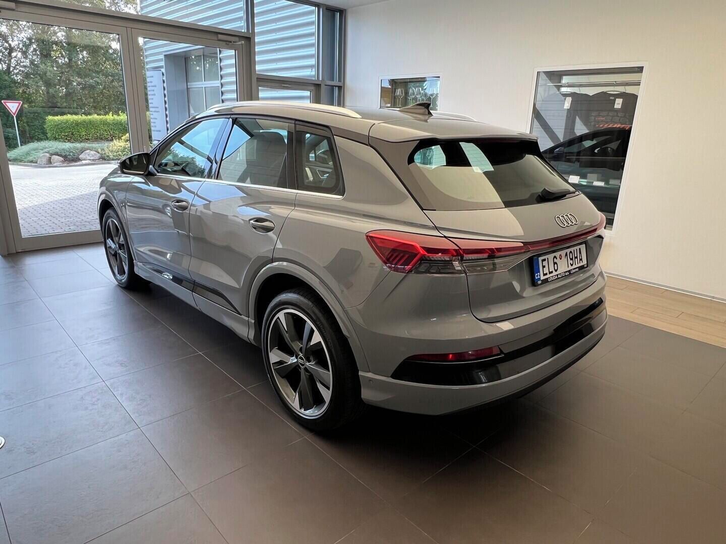 Audi Q4, e-tron performance  210 kW - fotka 2