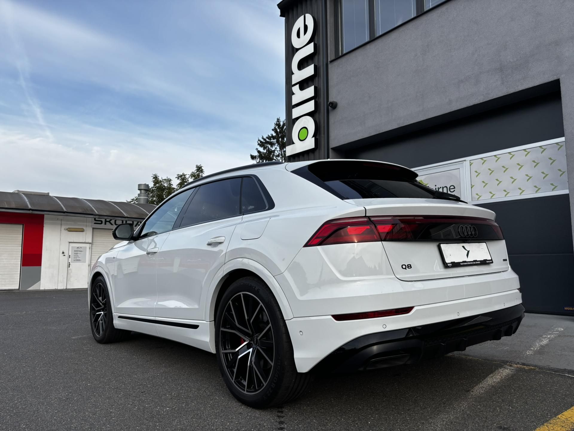 Audi Q8, 3.0 TFSI Plug In (360 kW) - fotka 3