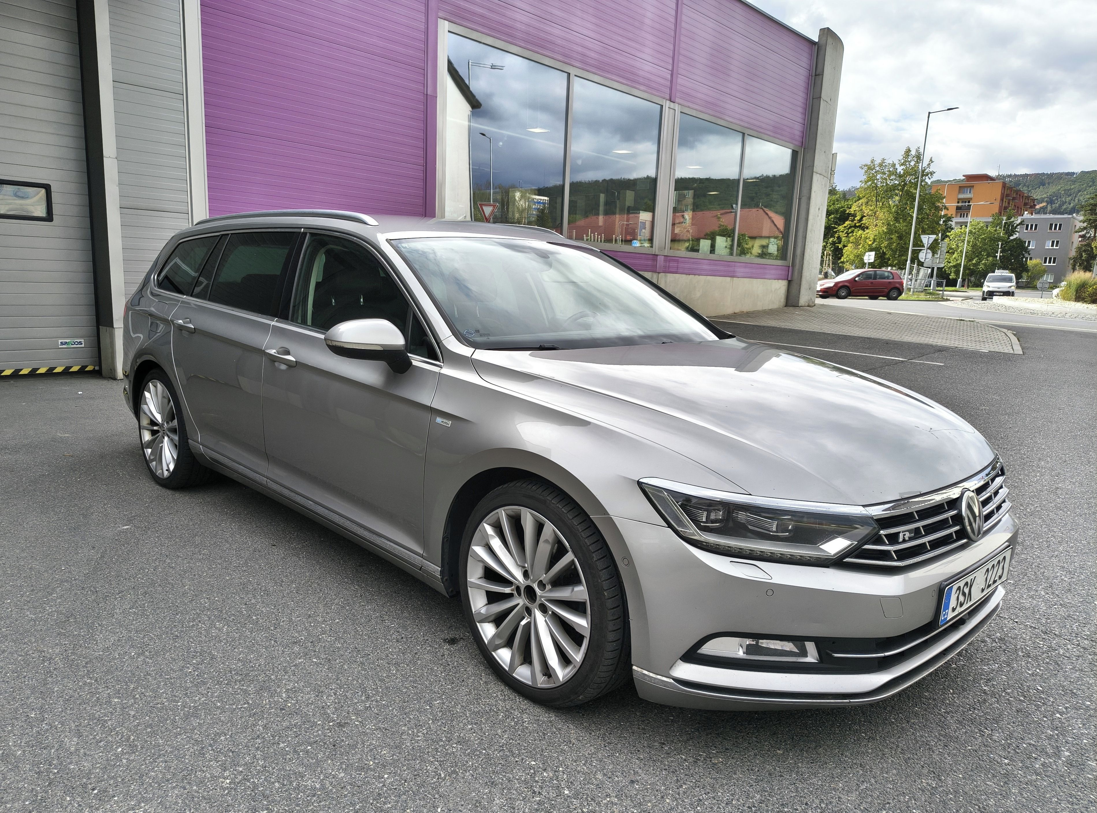 Volkswagen Passat, VW PASSAT 2.0 TDI LED Kůže - fotka 2