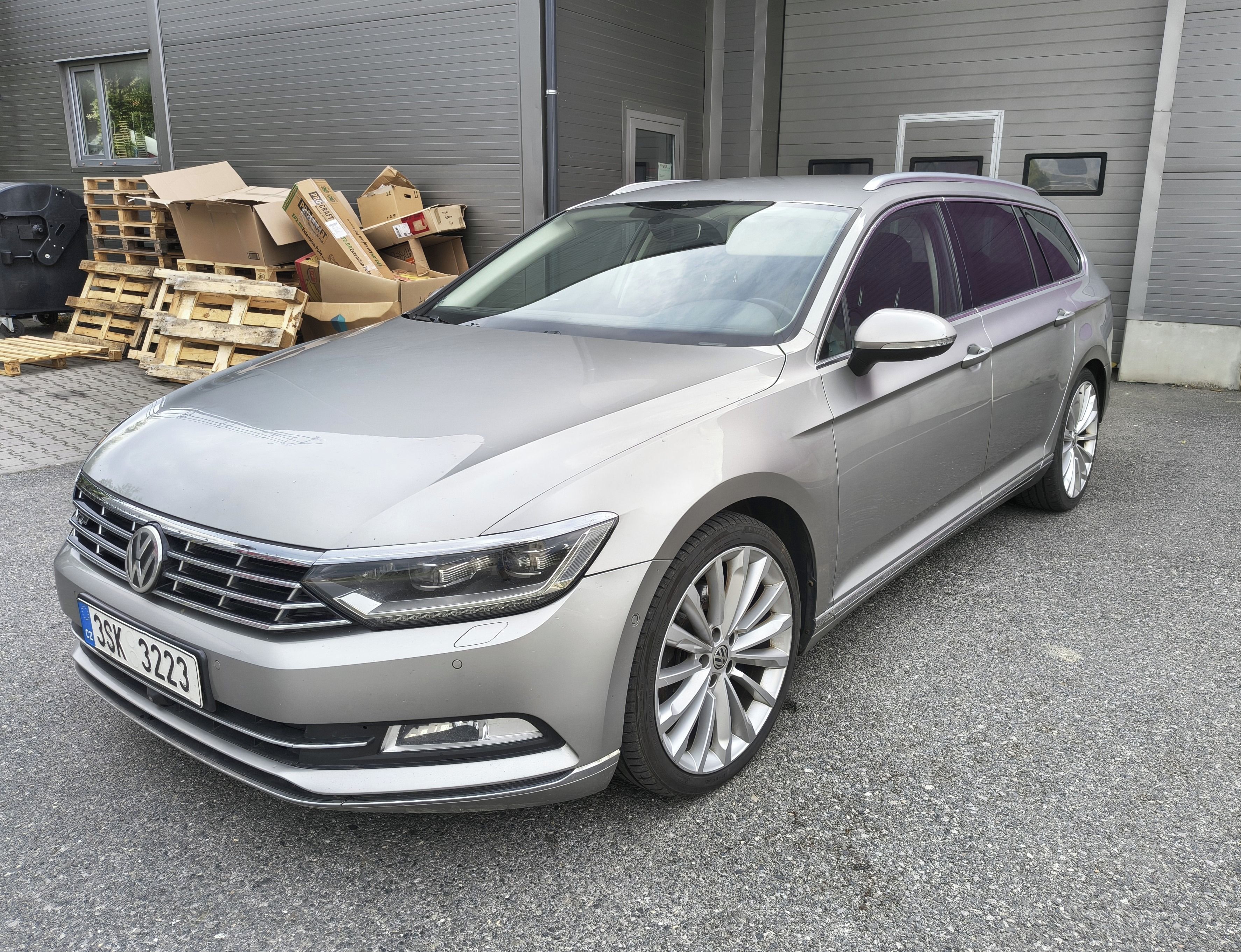 Volkswagen Passat, VW PASSAT 2.0 TDI LED Kůže - fotka 3
