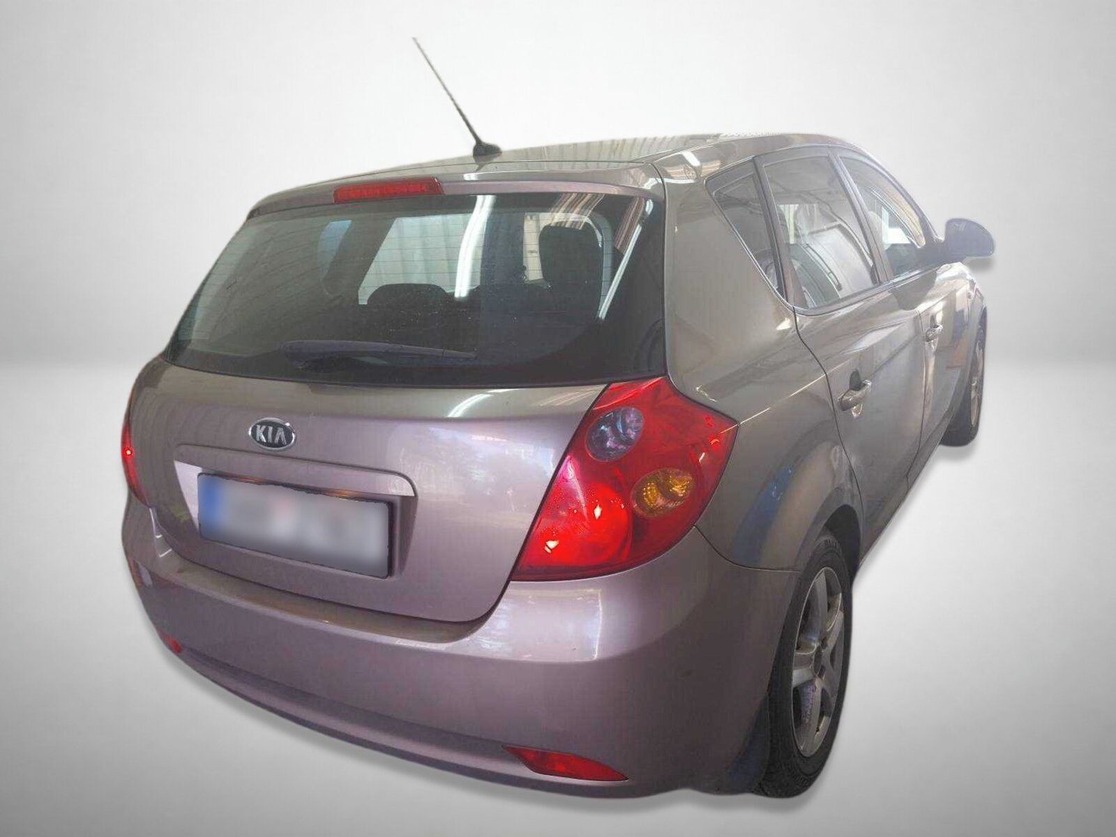 Kia Cee´d, 1.6 CVVT, po STK - fotka 2